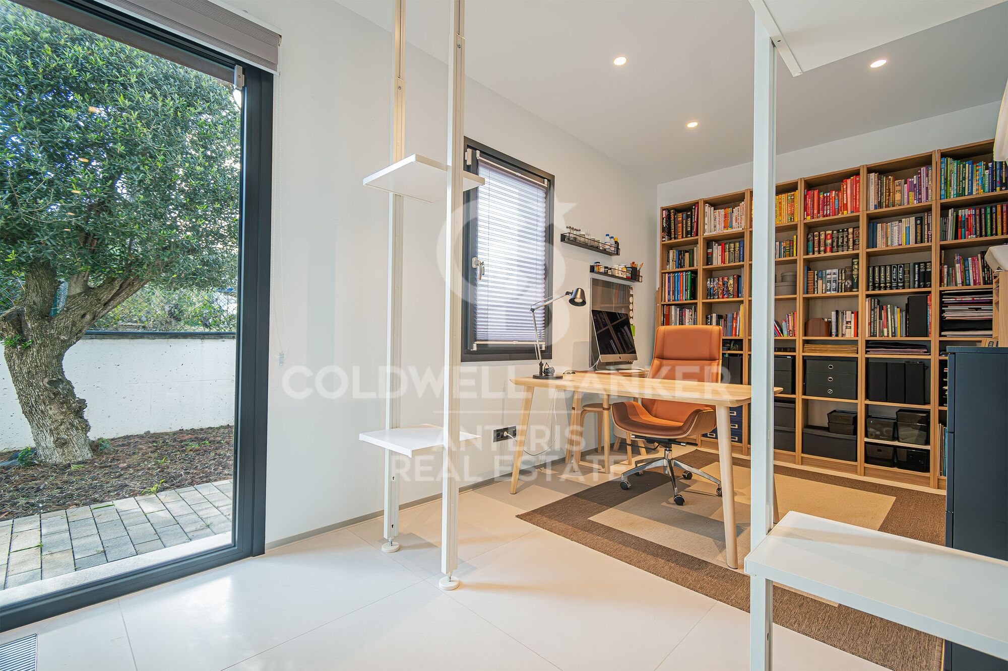 Luxury house with pool and panoramic views