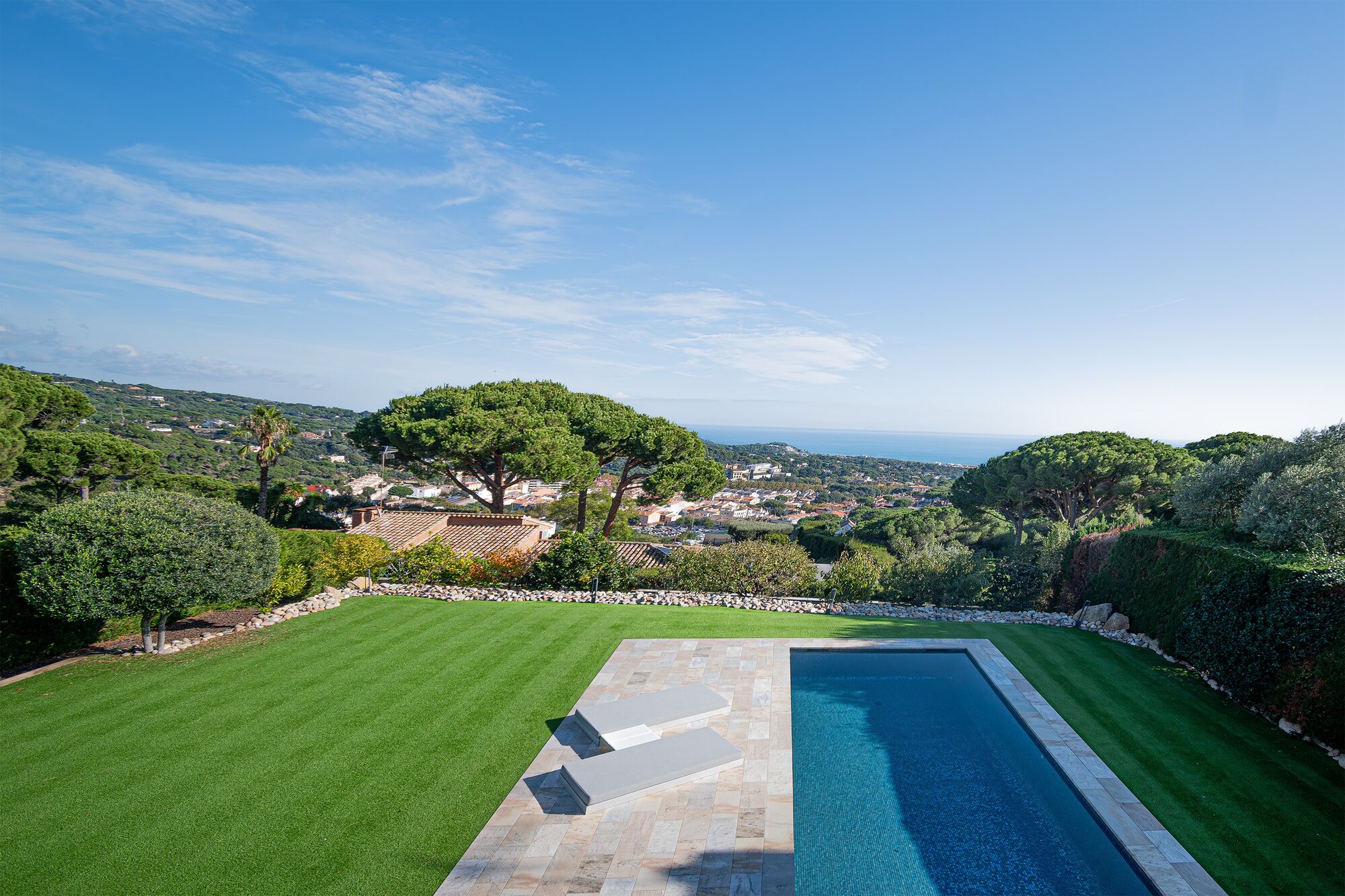 Luxury house with pool and panoramic views