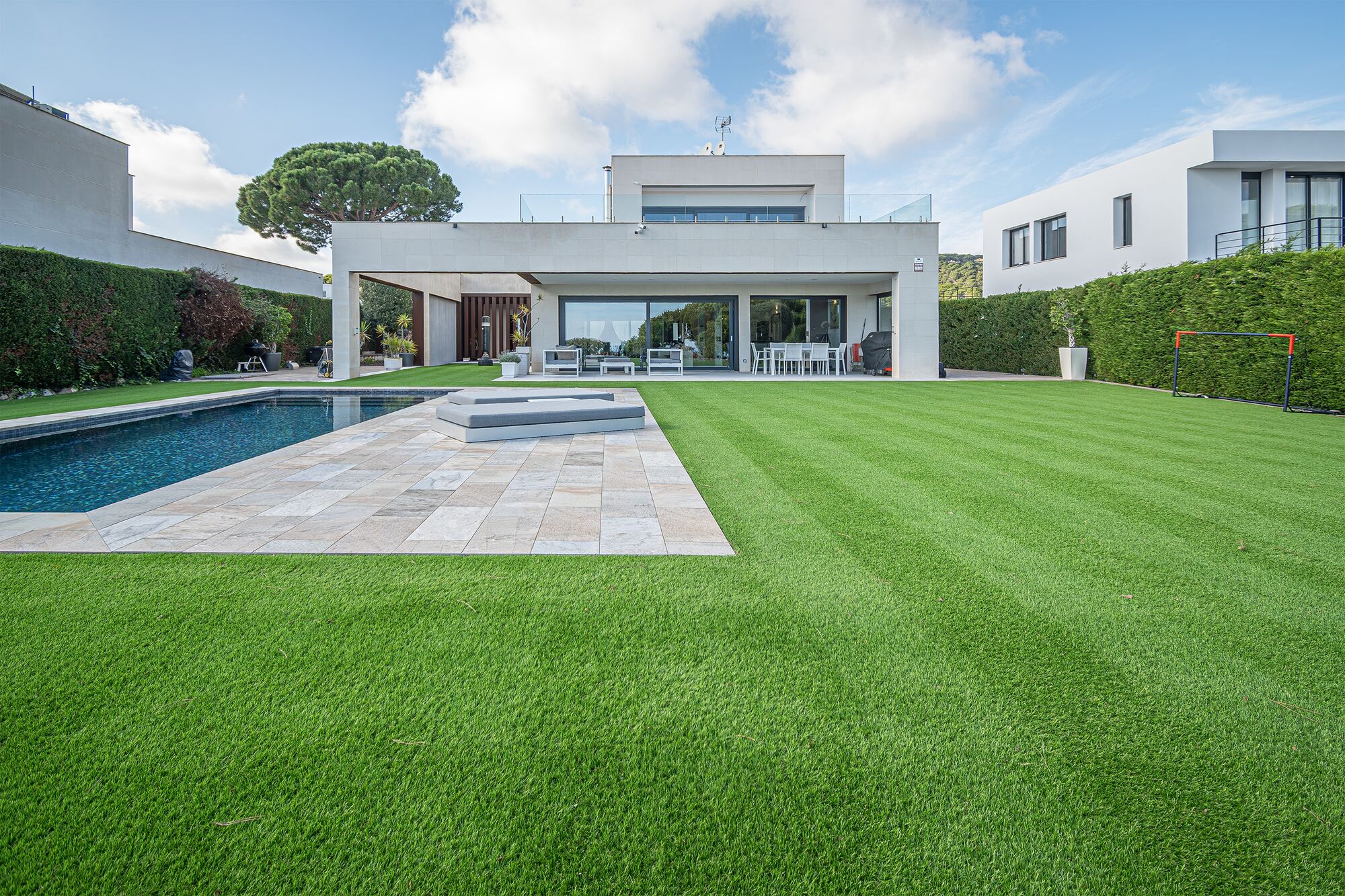 Luxury house with pool and panoramic views