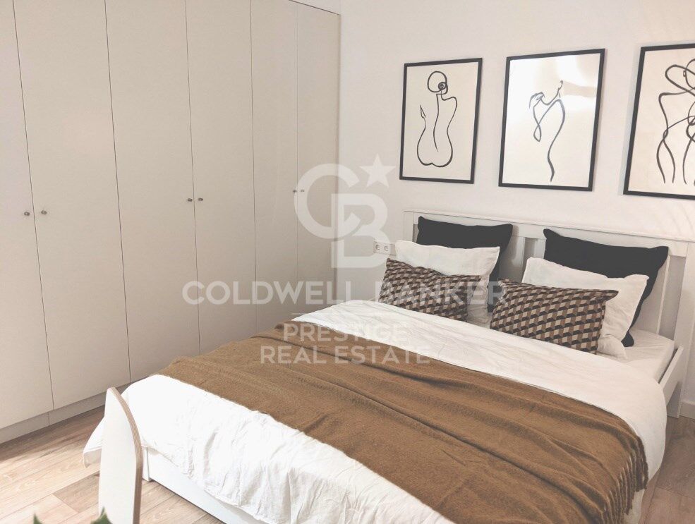 Exclusive renovated apartment in the heart of the Gothic Quarter.