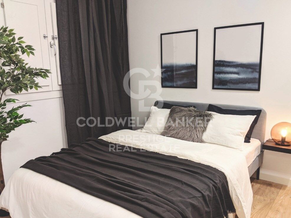 Exclusive renovated apartment in the heart of the Gothic Quarter.