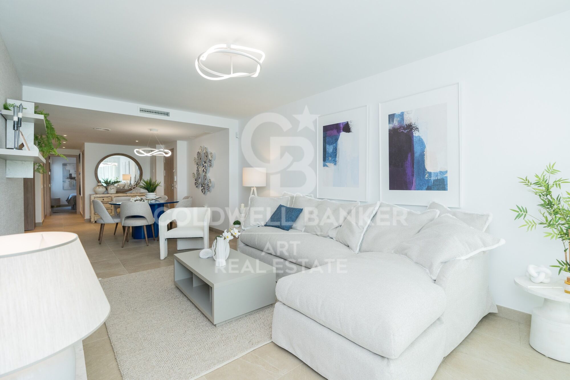 Luxury apartments next to the golf course in Estepona