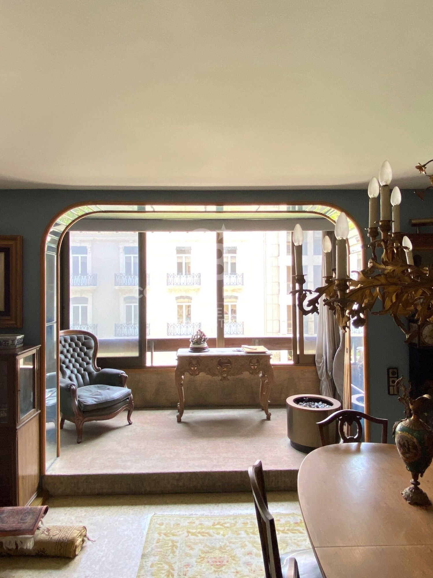 Herrschaftliche Wohnung zu verkaufen in prestigeträchtiger Lage