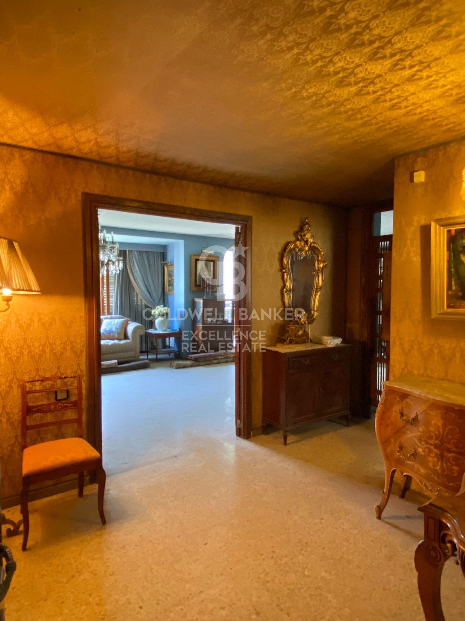 Herrschaftliche Wohnung zu verkaufen in prestigeträchtiger Lage