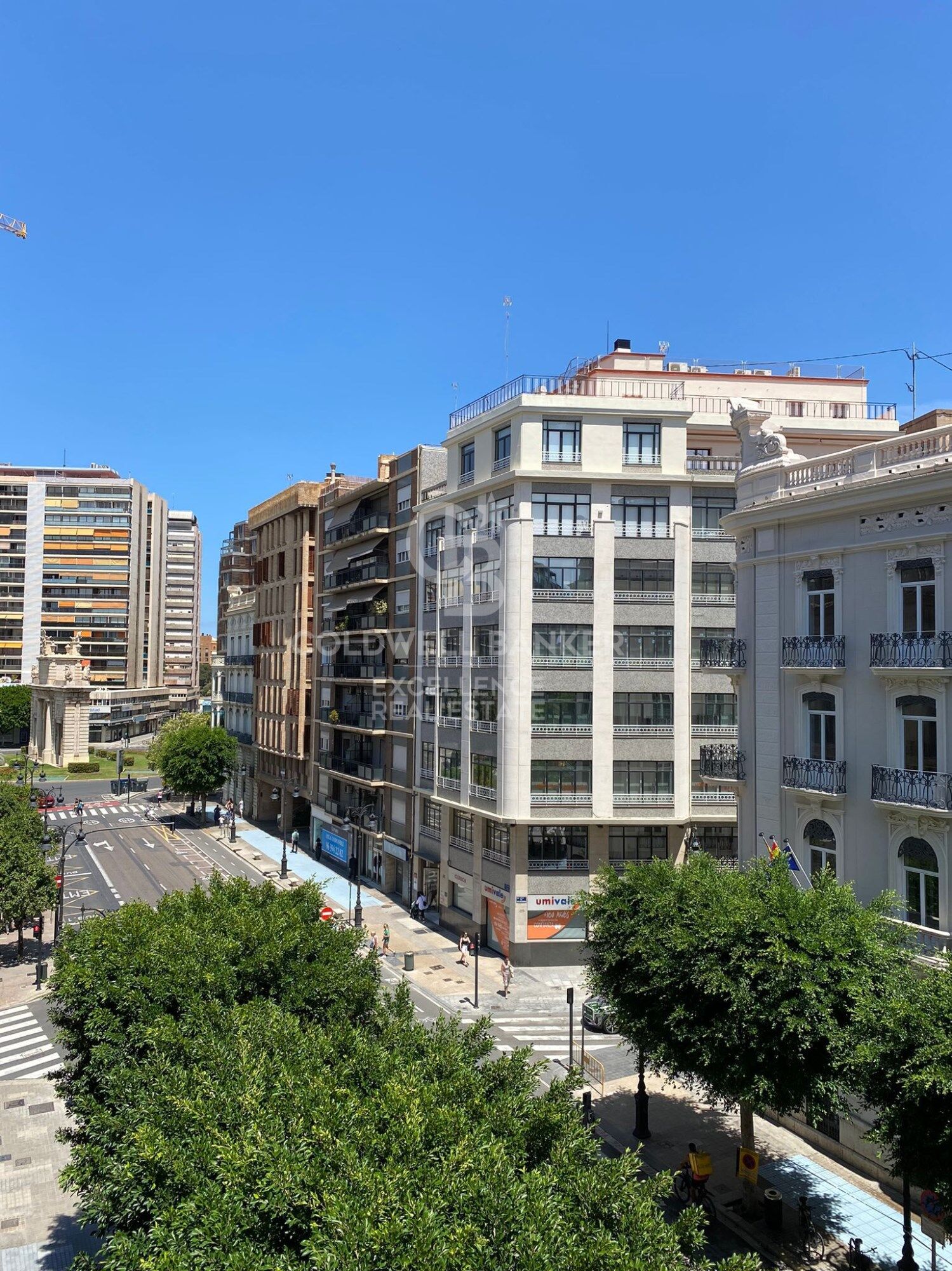 Herrschaftliche Wohnung zu verkaufen in prestigeträchtiger Lage