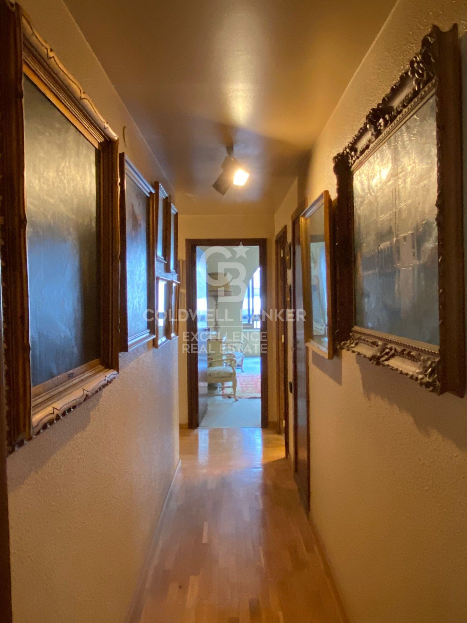 Regal Apartment for Sale in a Prestigious Location