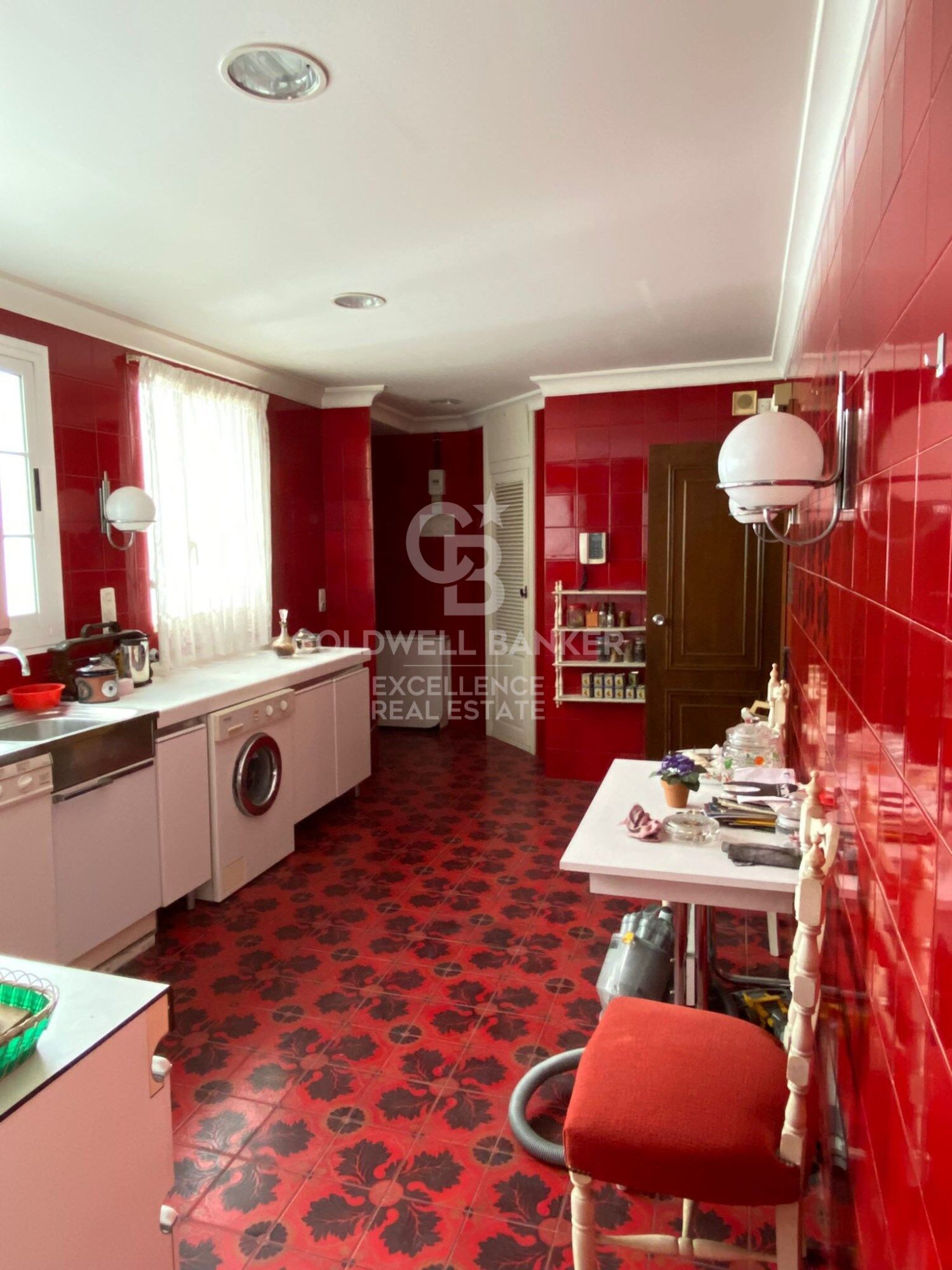 Herrschaftliche Wohnung zu verkaufen in prestigeträchtiger Lage