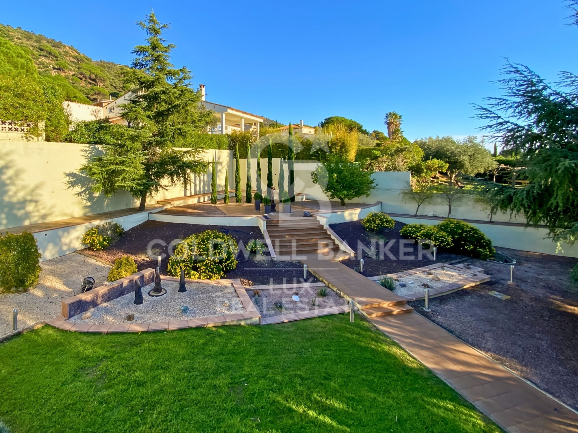 Villa de lujo con piscina y jardín en Els Olivars, Pau
