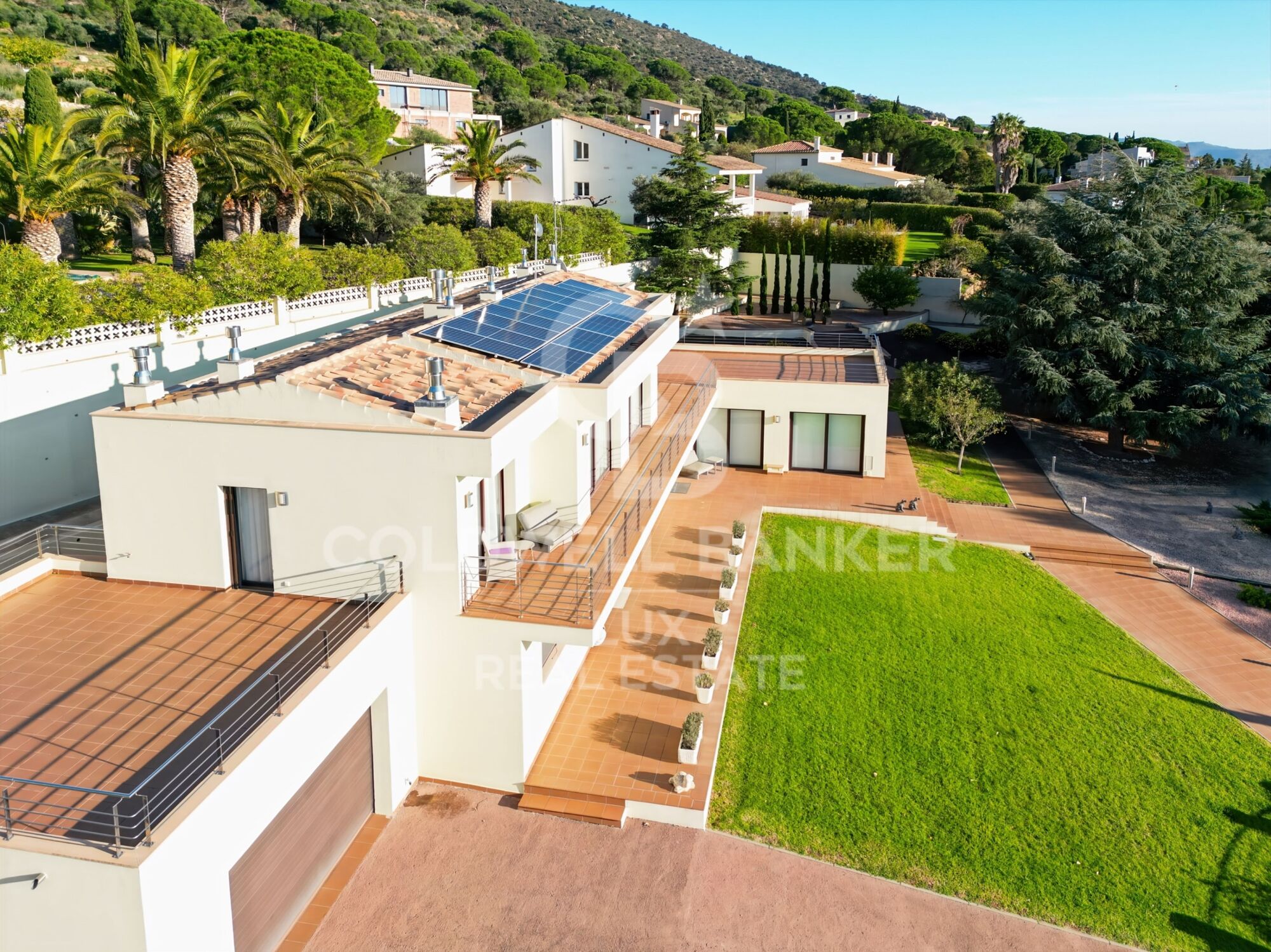 Luxuriöse Villa mit Pool und Garten in Els Olivars, Pau