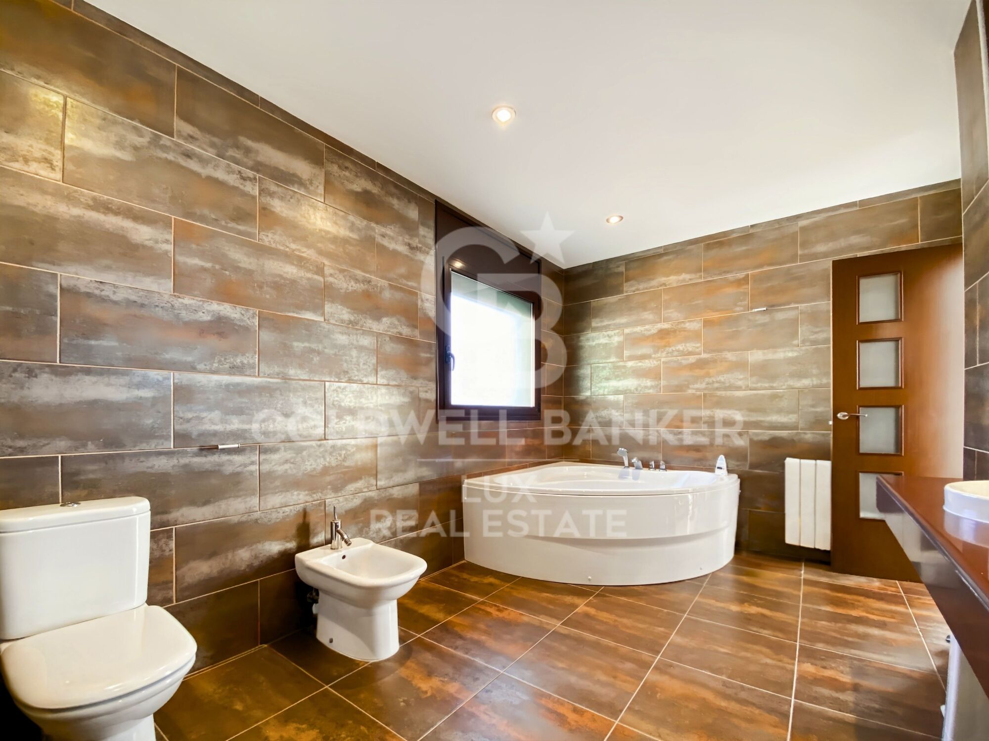 Villa de luxe avec piscine et jardin à Els Olivars, Pau