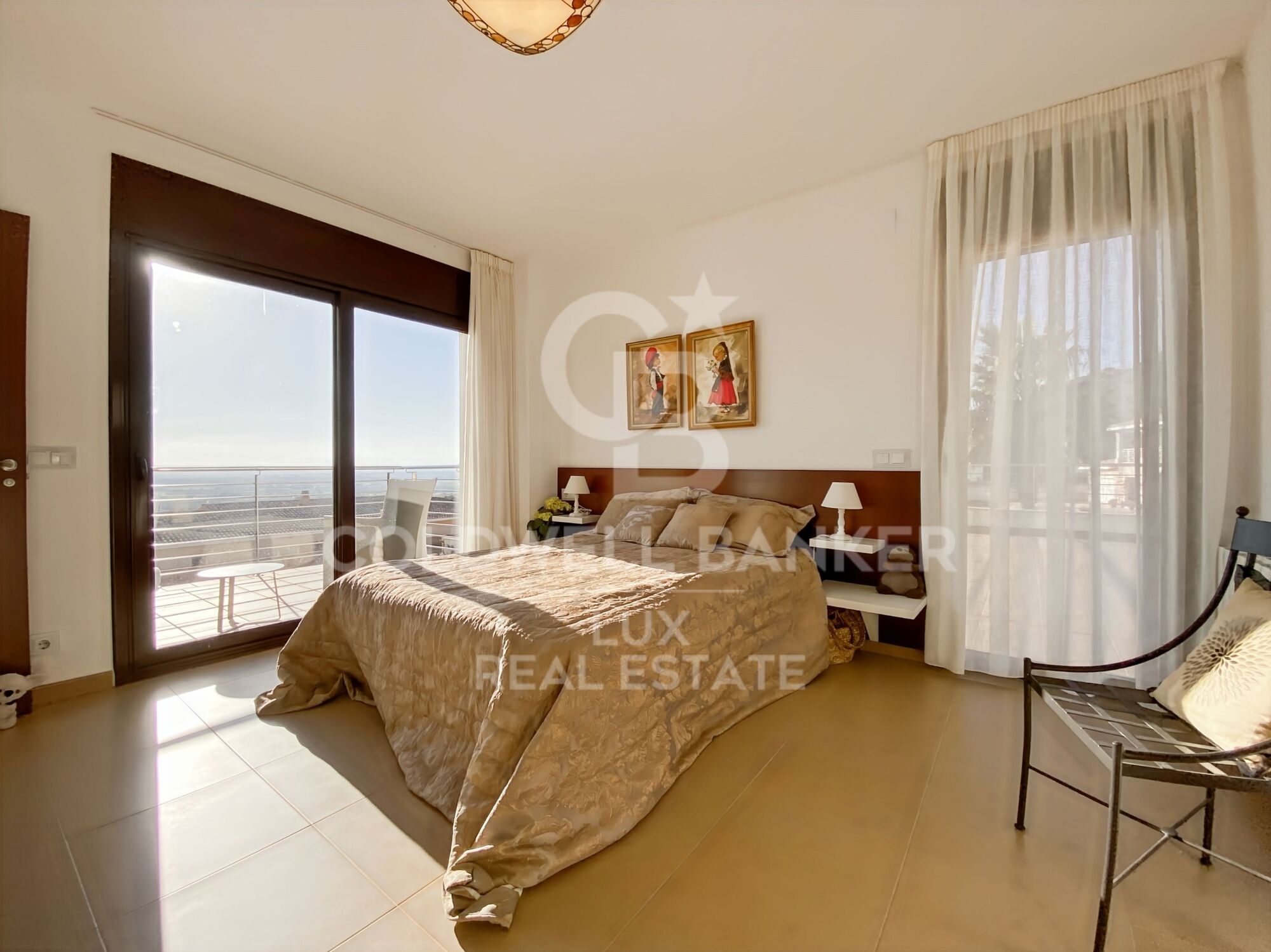 Villa de luxe avec piscine et jardin à Els Olivars, Pau