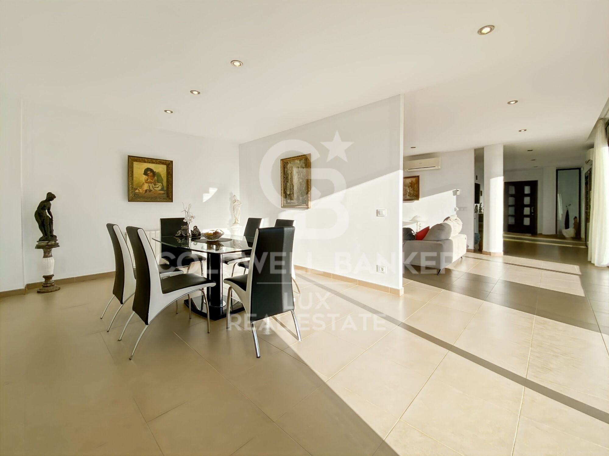 Villa de luxe avec piscine et jardin à Els Olivars, Pau