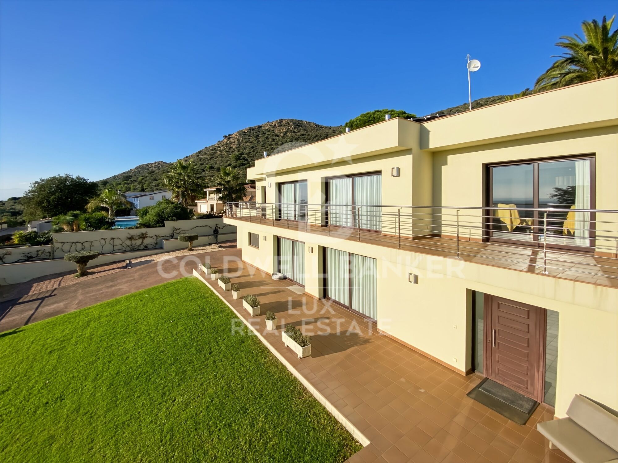 Villa de lujo con piscina y jardín en Els Olivars, Pau