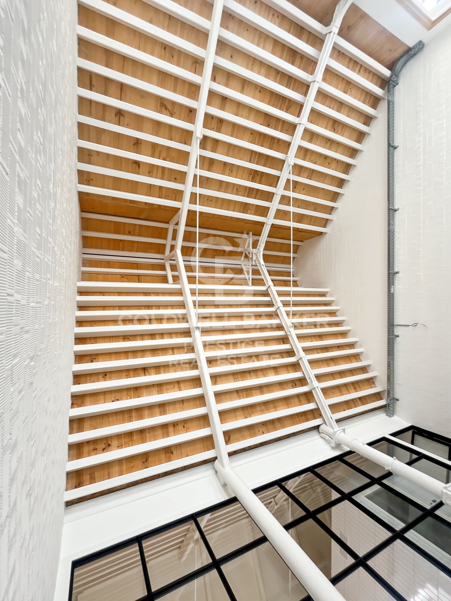 Nouveau développement de 4 bâtiments emblématiques rénovés avec des lofts uniques à vendre à Poblenou, Barcelone.