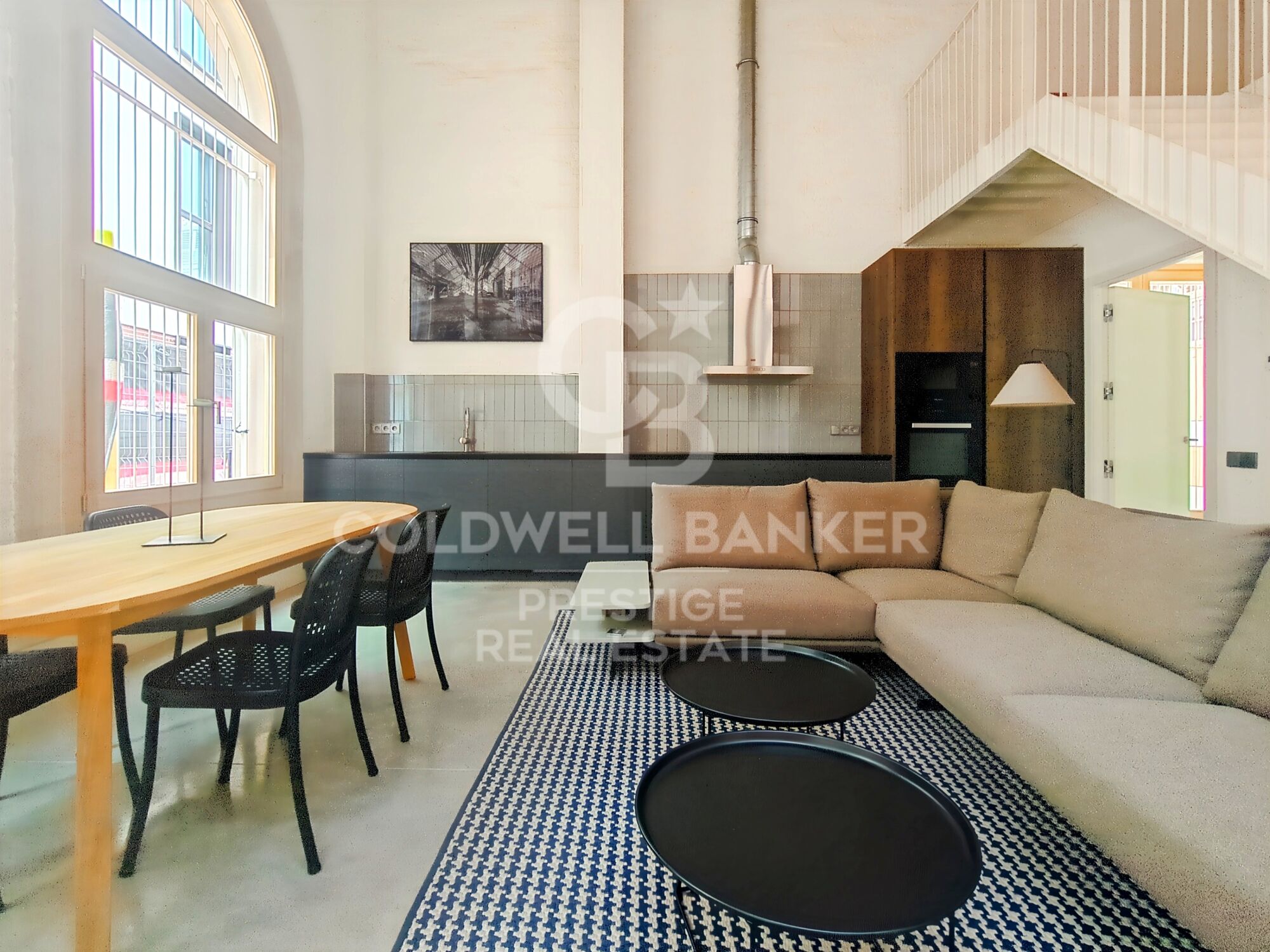 Nouveau développement de 4 bâtiments emblématiques rénovés avec des lofts uniques à vendre à Poblenou, Barcelone.