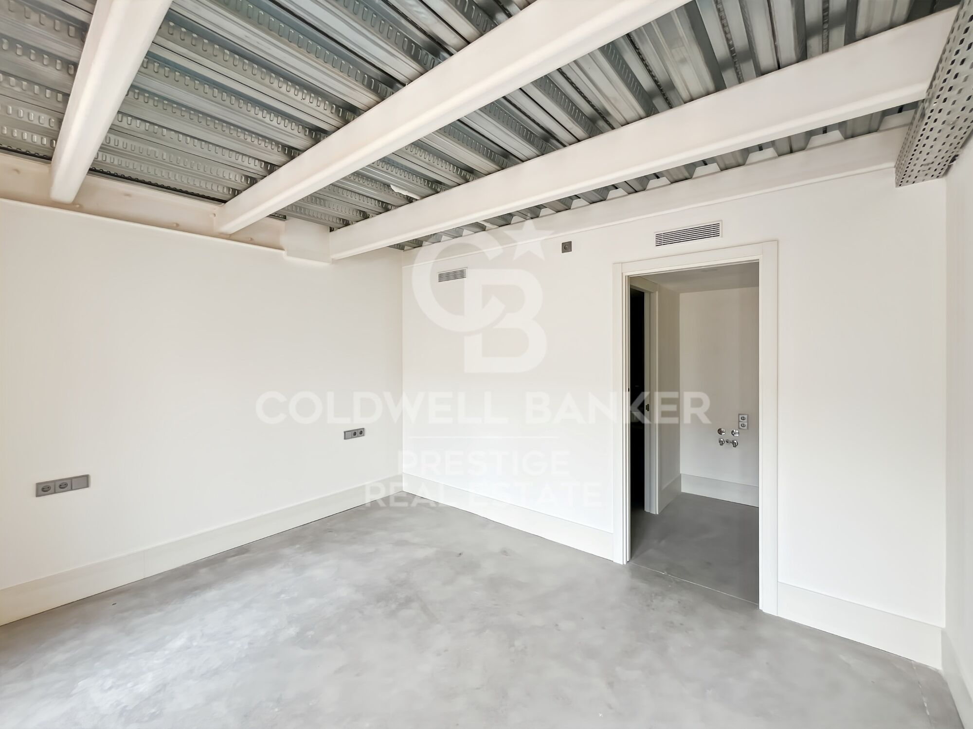 2-Schlafzimmer-Duplex-Loft zum Verkauf mit Terrasse in einem renovierten Gebäude in Poblenou, Barcelona