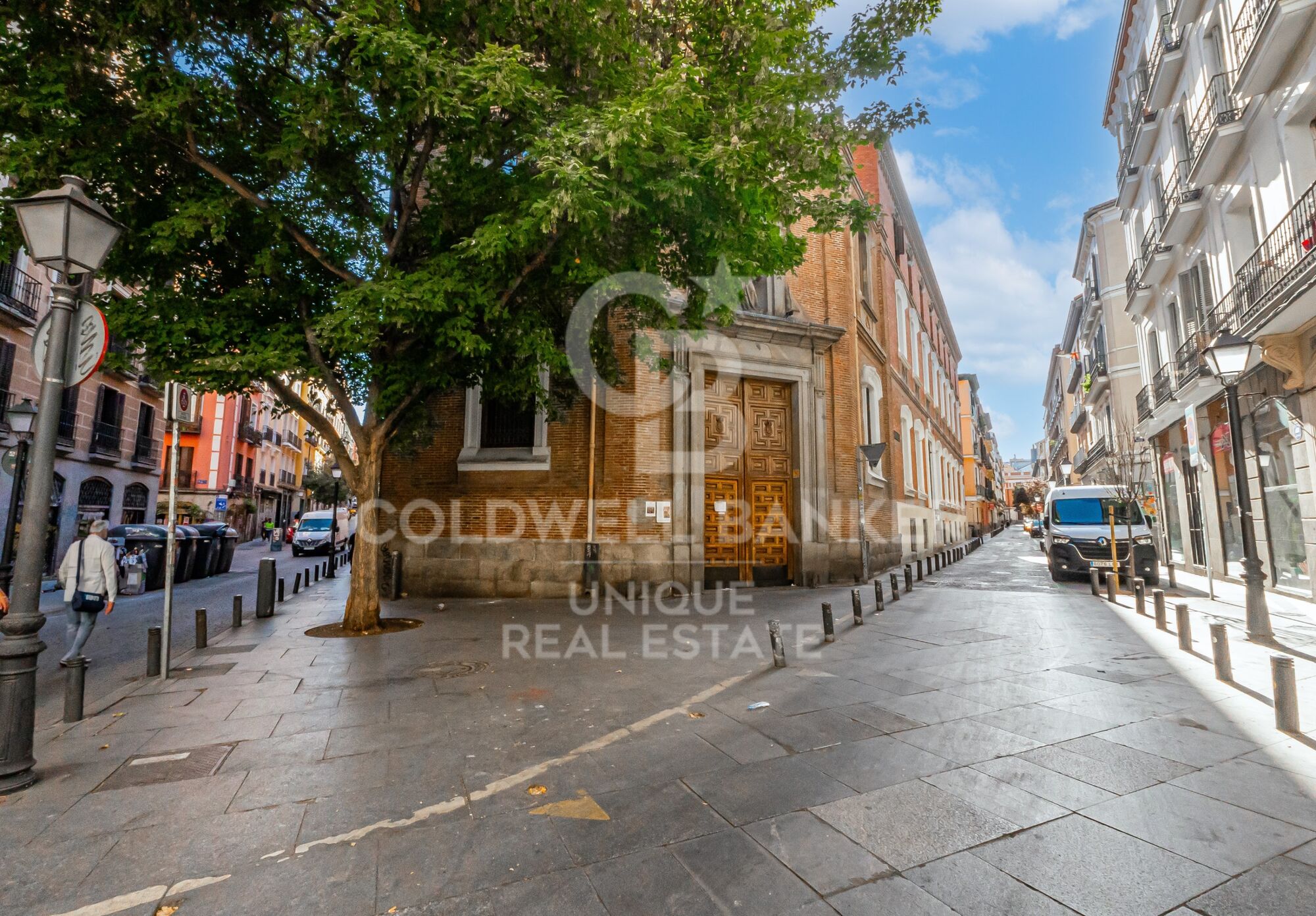 Exclusive renovated exterior property in Malasaña, Madrid