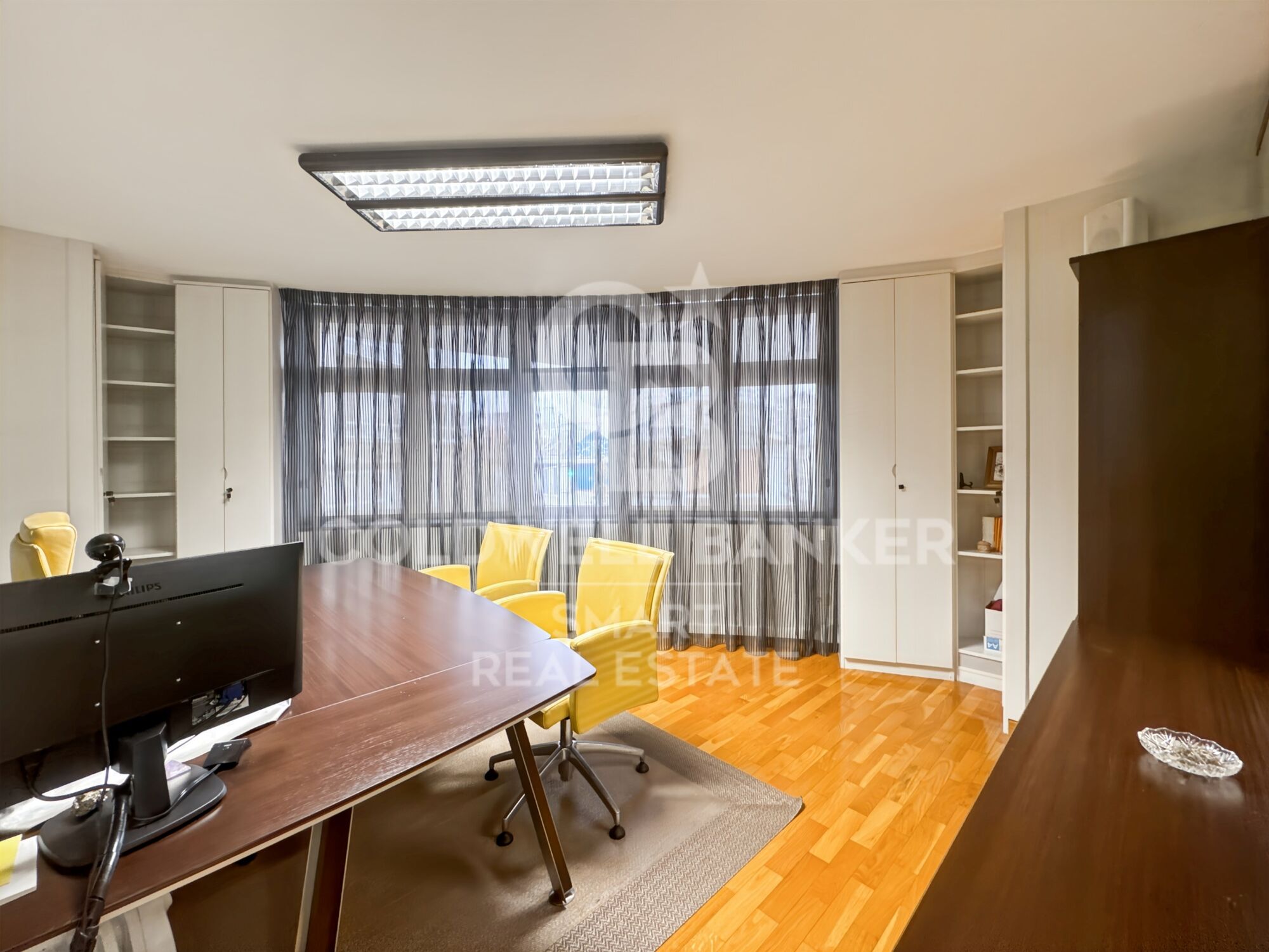 Bureau de 88 m² proche du centre, idéal pour votre activité.