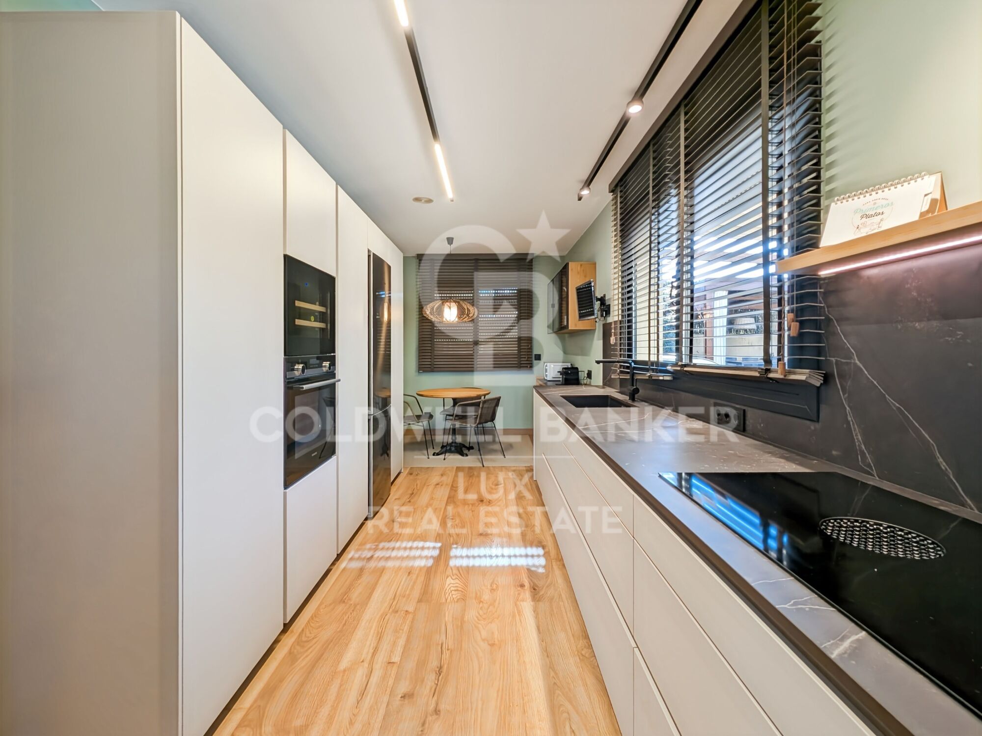 Luxury house with indoor pool in L'Escala