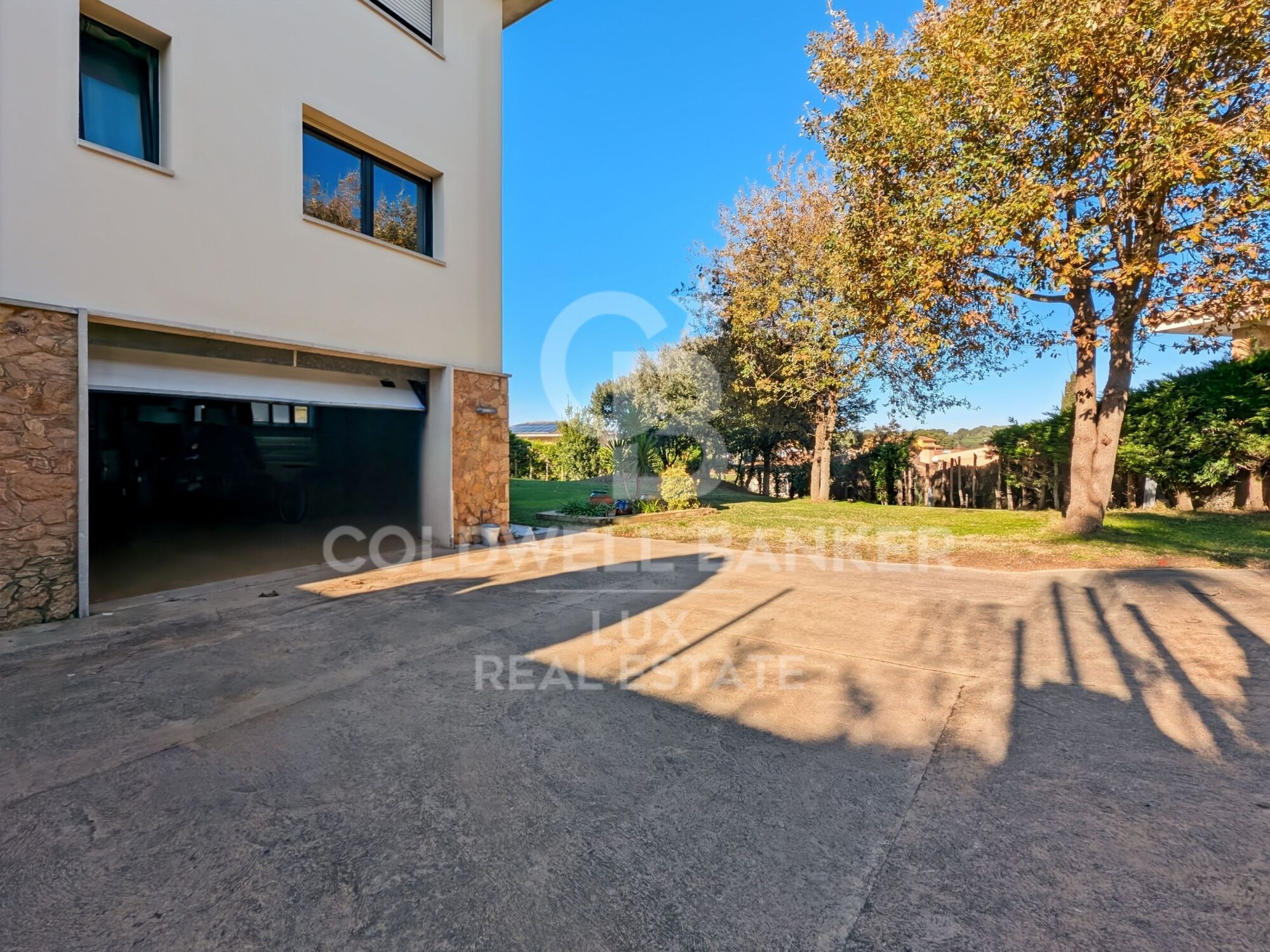 Luxury house with indoor pool in L'Escala