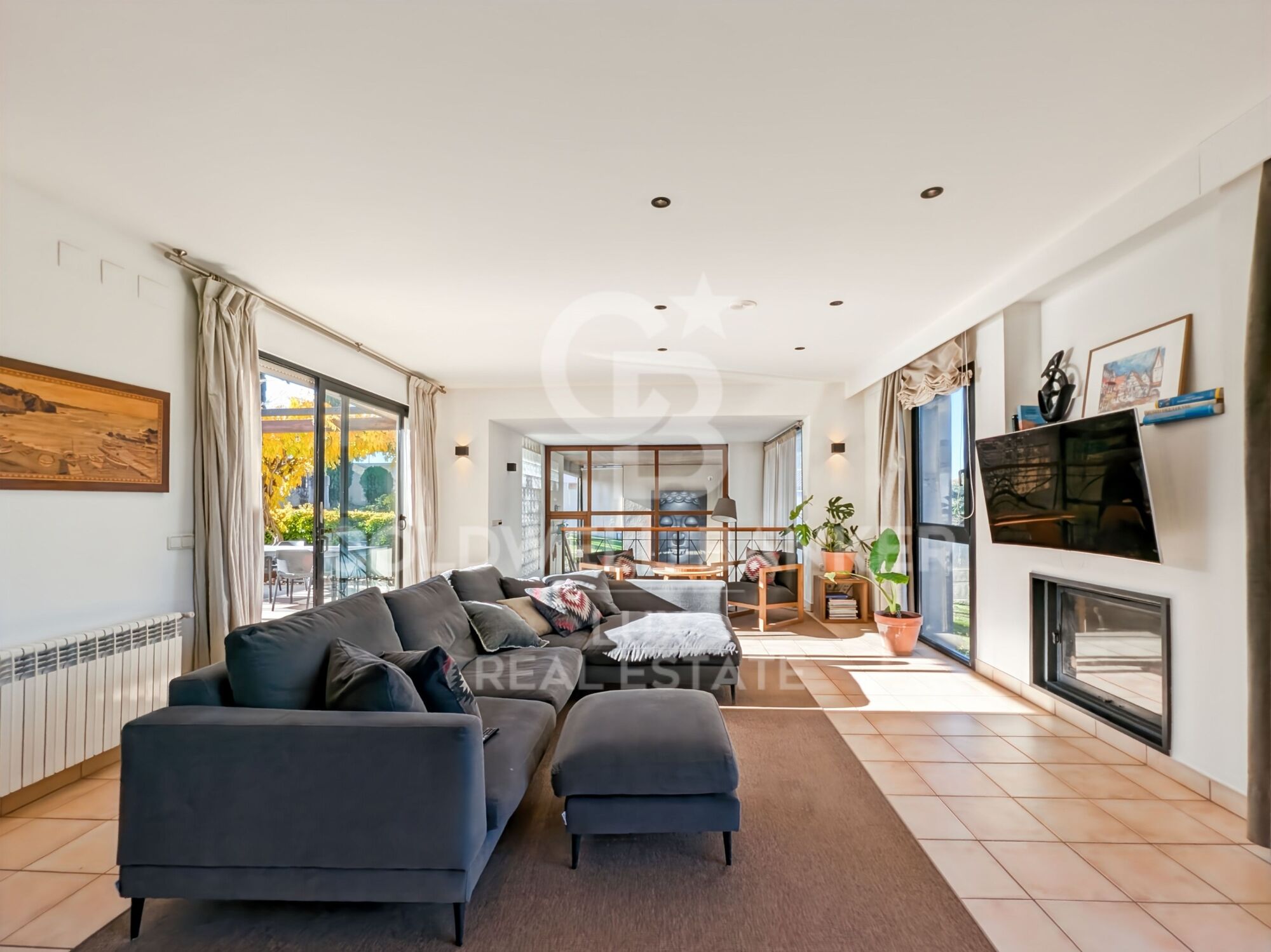 Luxury house with indoor pool in L'Escala