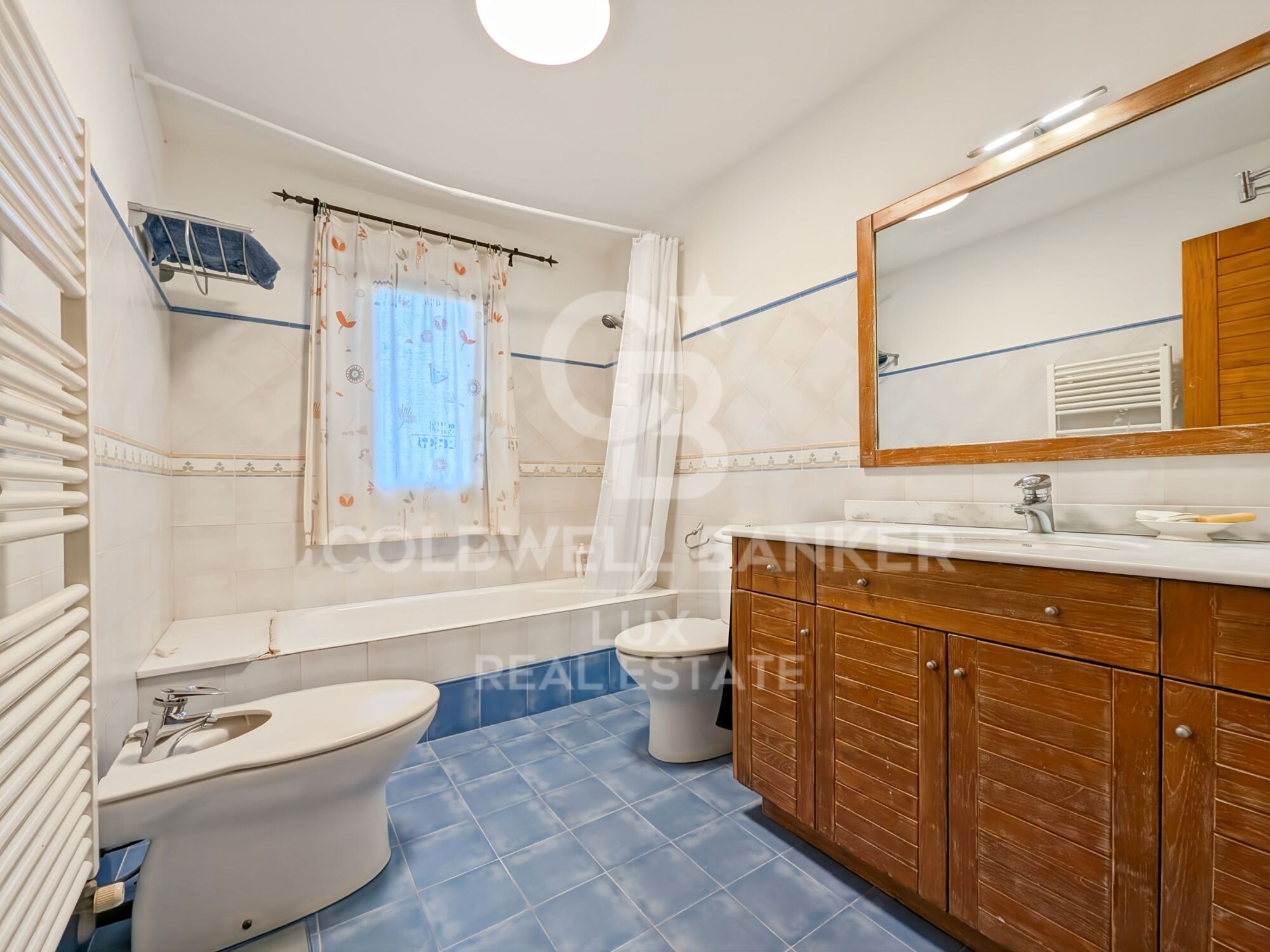 Luxury house with indoor pool in L'Escala