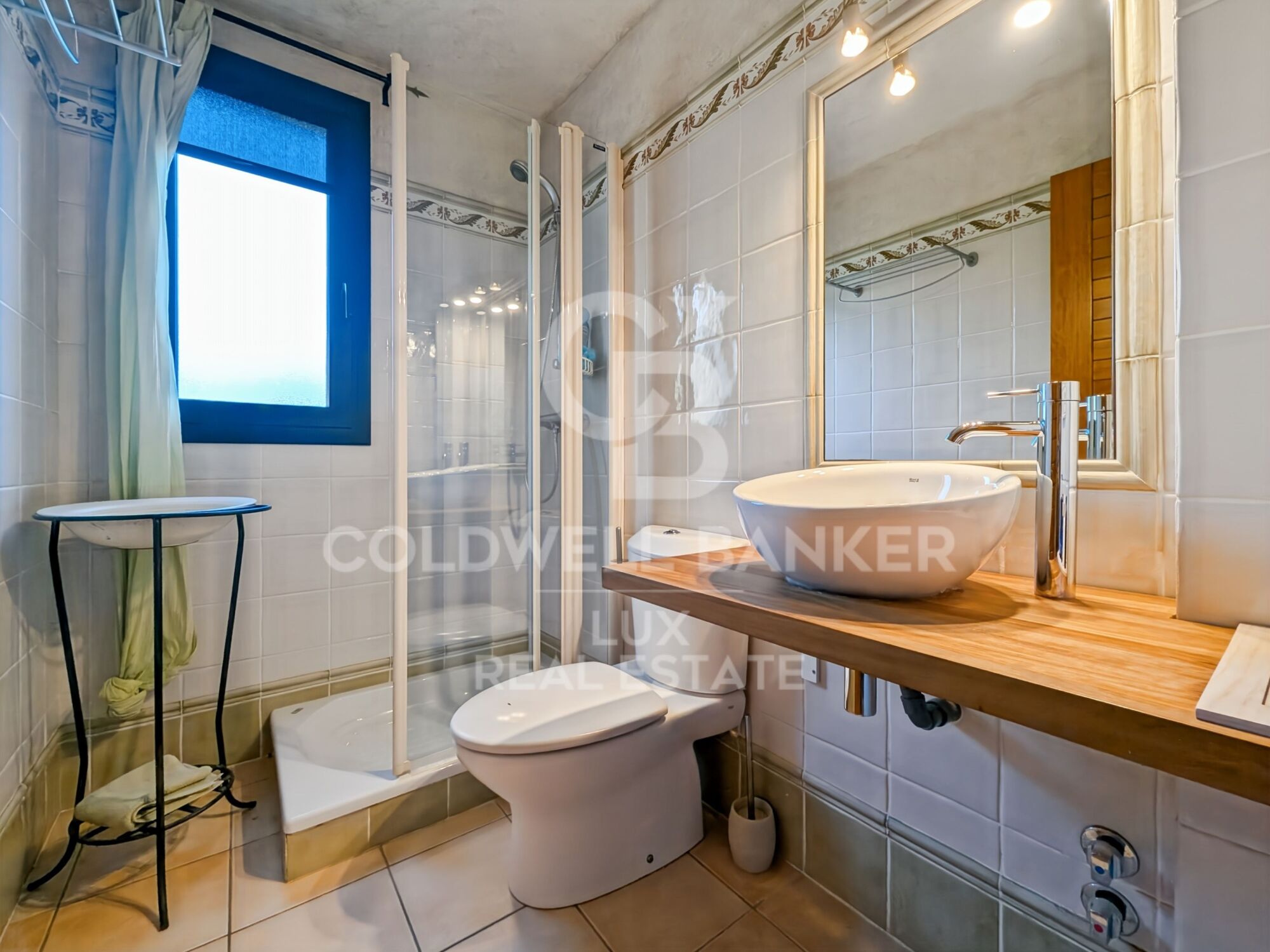 Luxury house with indoor pool in L'Escala