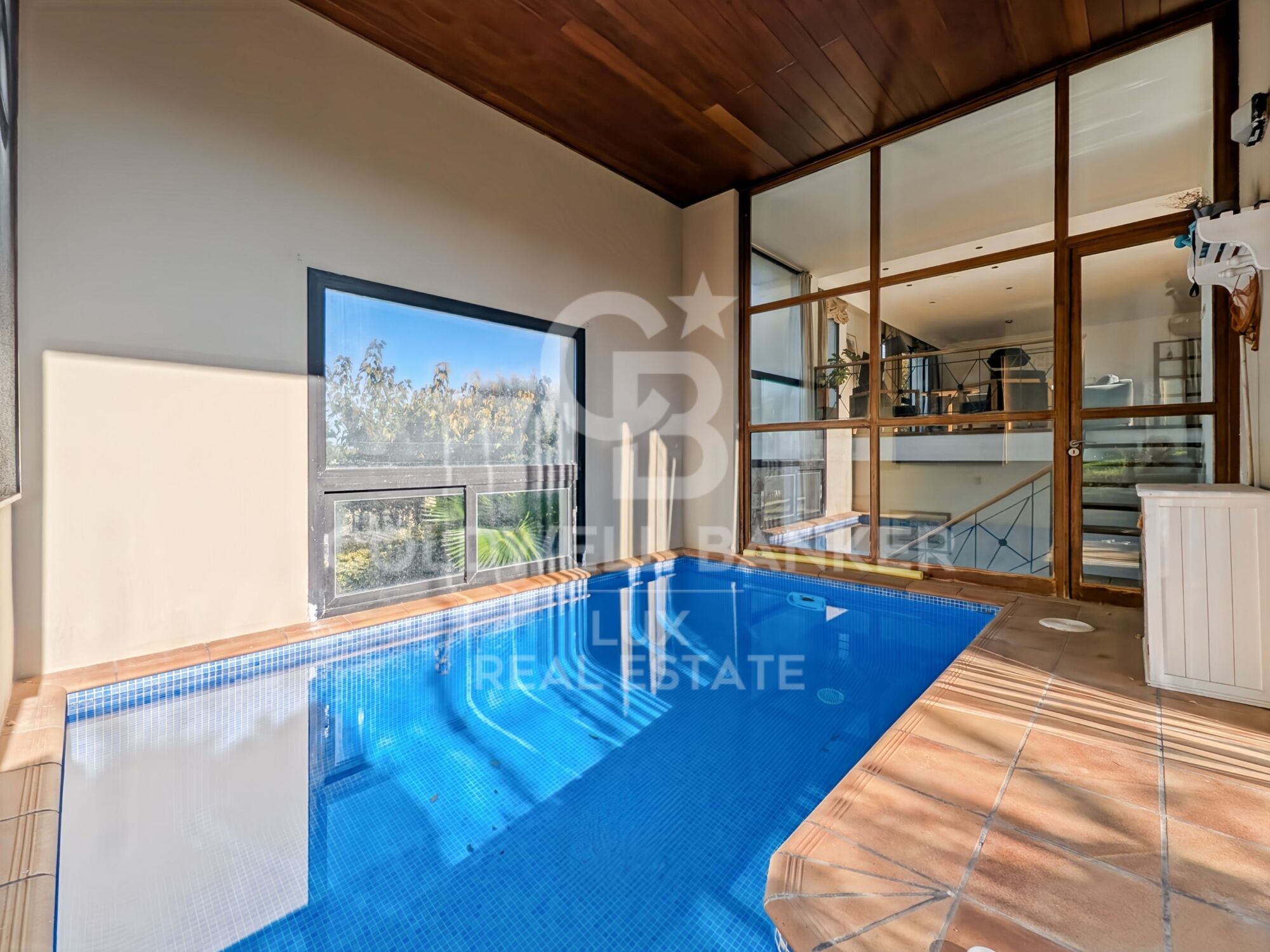 Luxury house with indoor pool in L'Escala