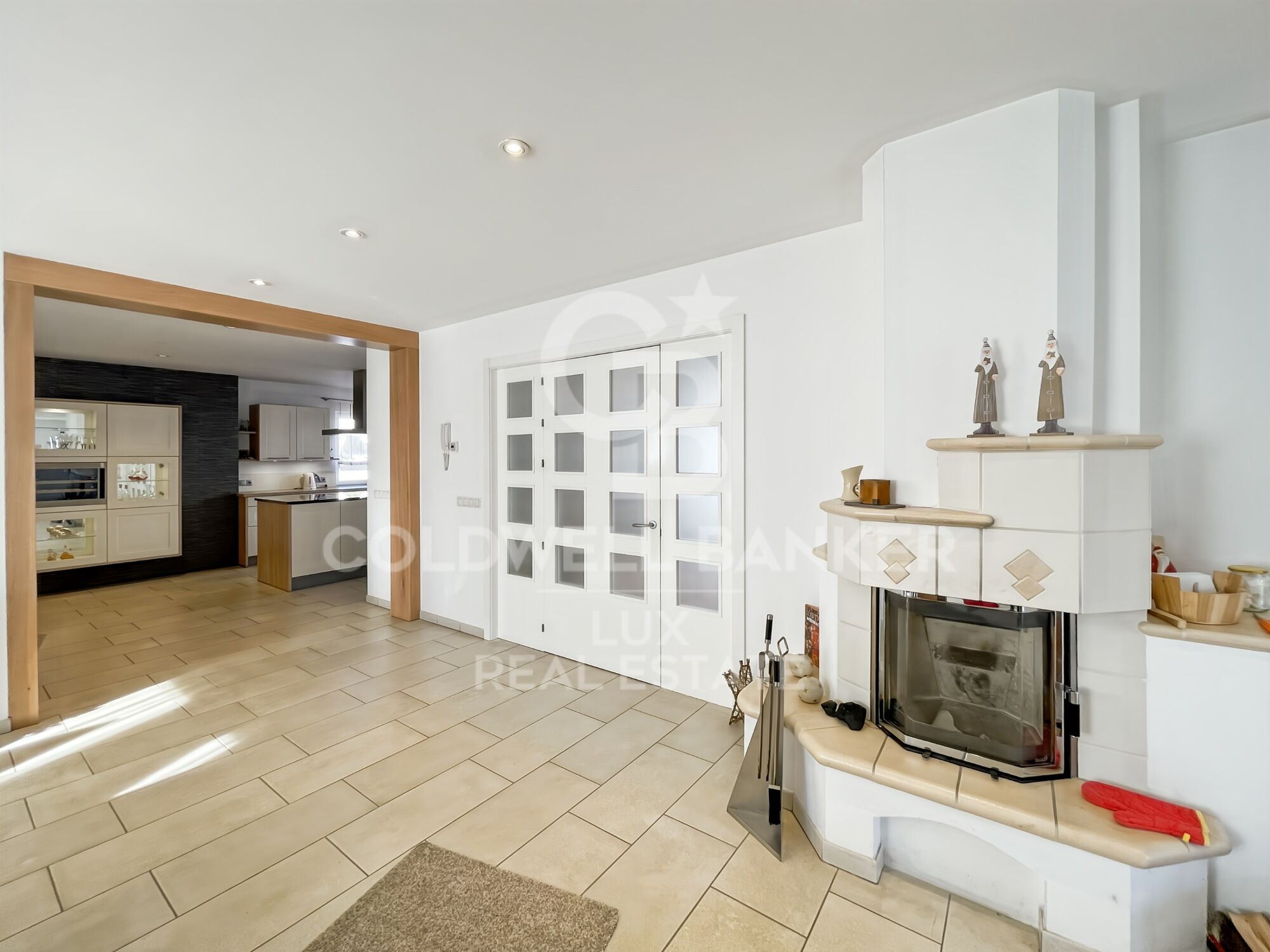 Luxury Villa with Pool and Garden 5 Minutes from the Beach in Empuriabrava