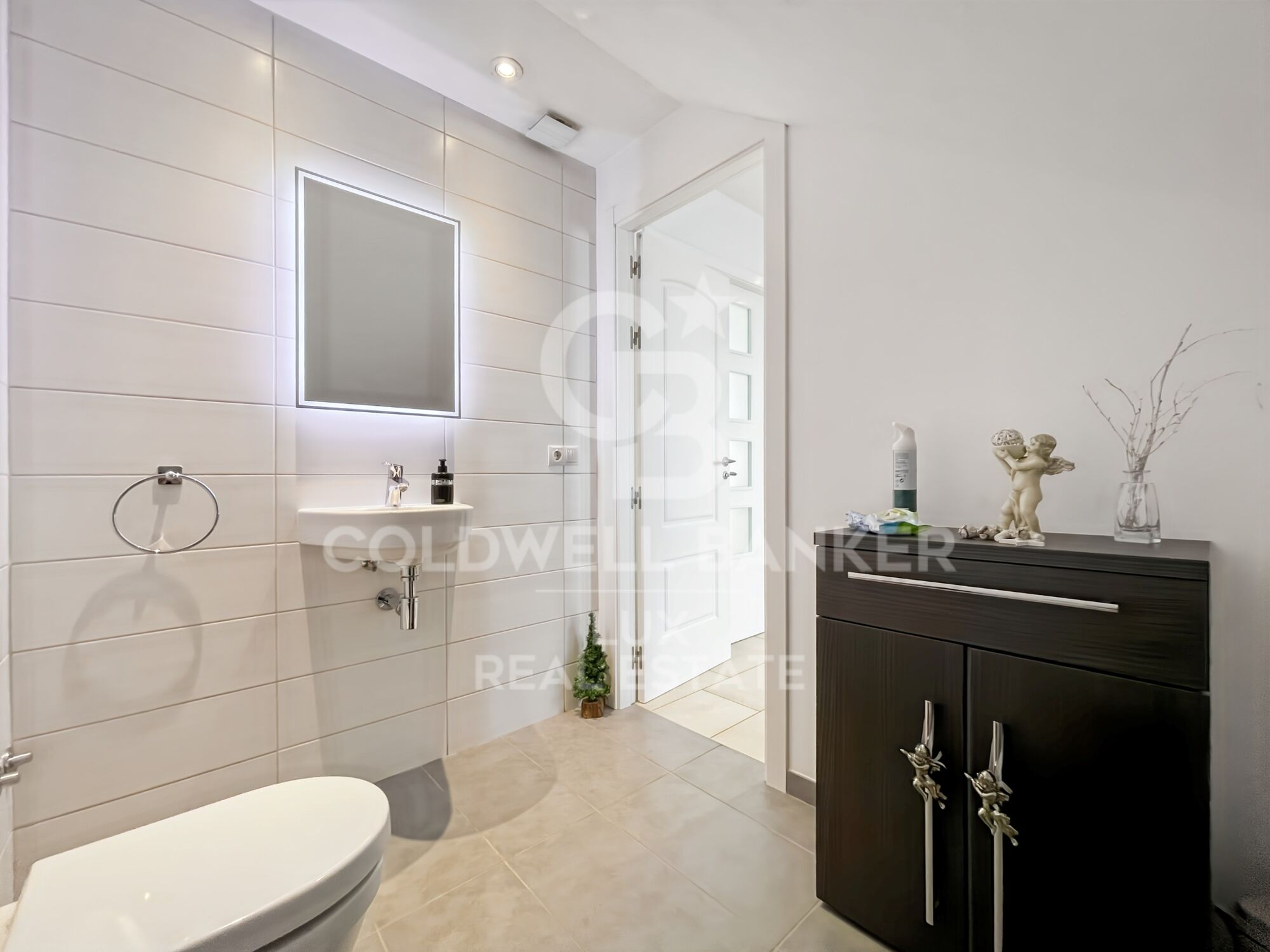 Villa de luxe avec piscine et jardin à 5 minutes de la plage à Empuriabrava