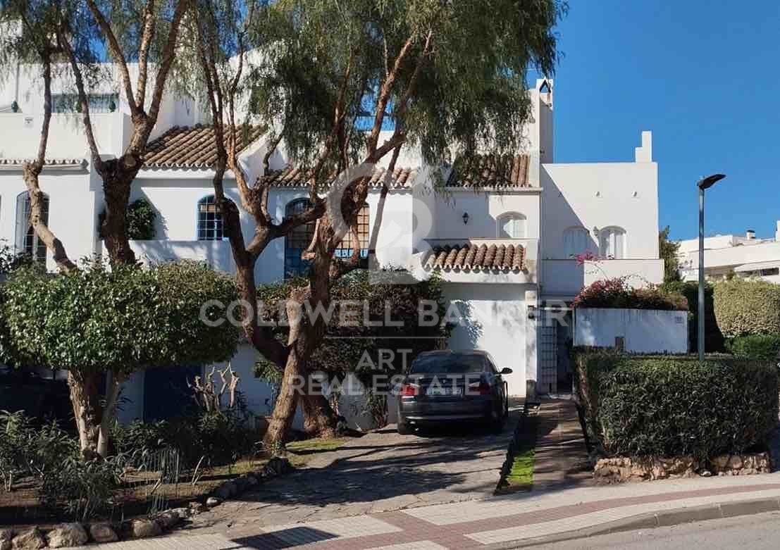 Reihenhaus 5 Schlafzimmer, 3 Stockwerke Verkauf Marbella