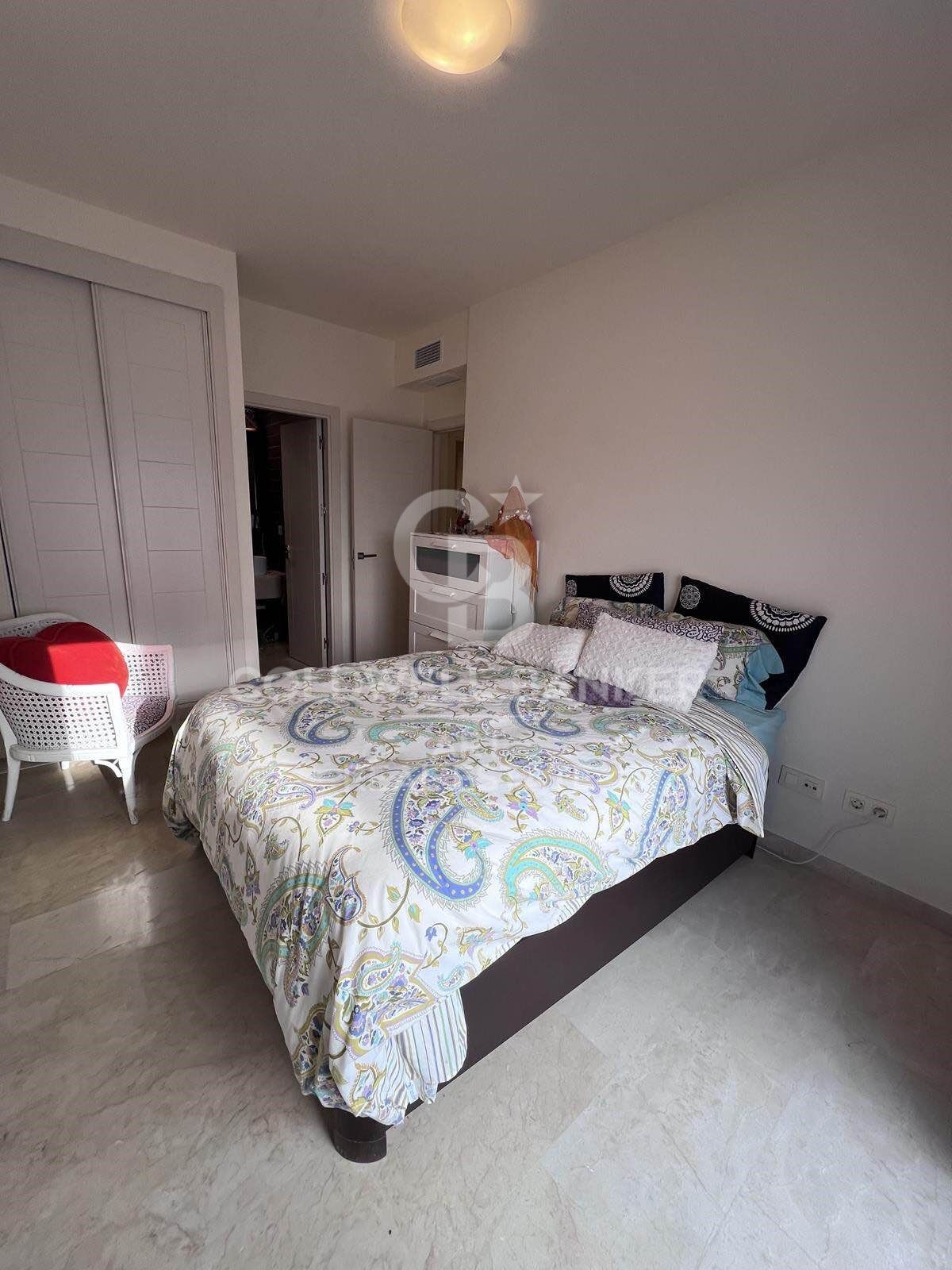 Charming apartment with sea views in Valle Romano Golf