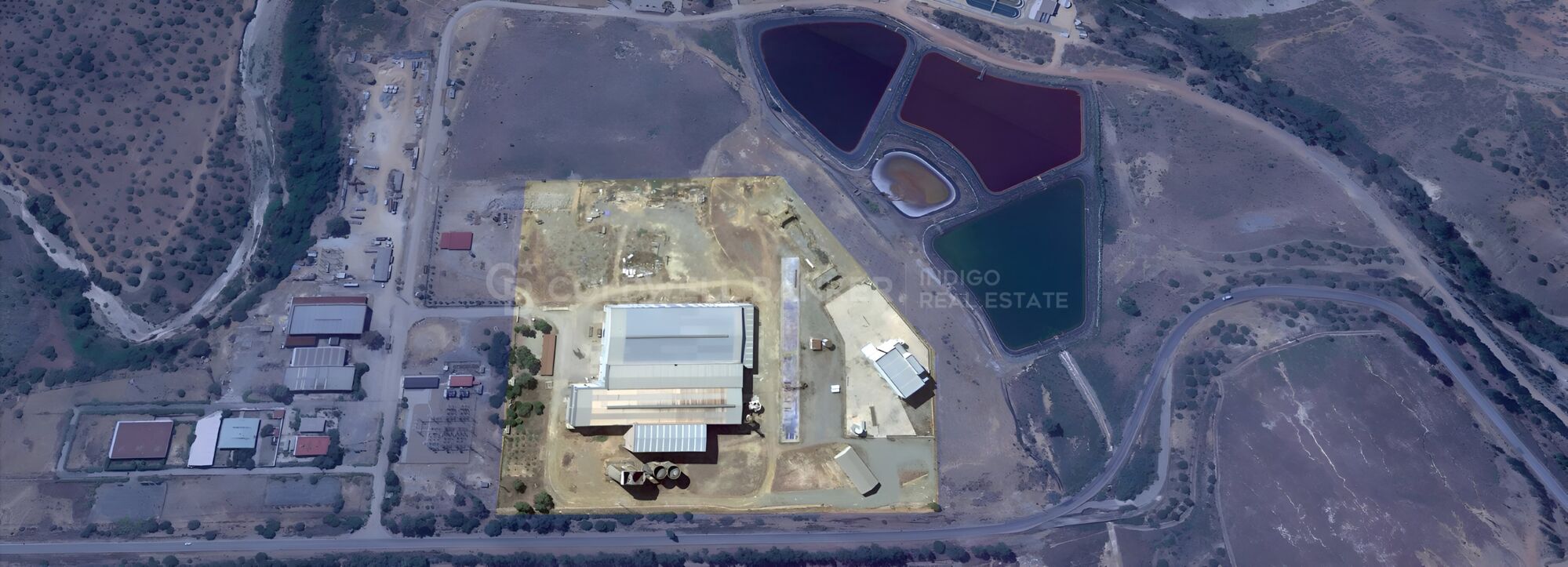 Nave industrial con parcela de 9 hectáreas y estratégica ubicación