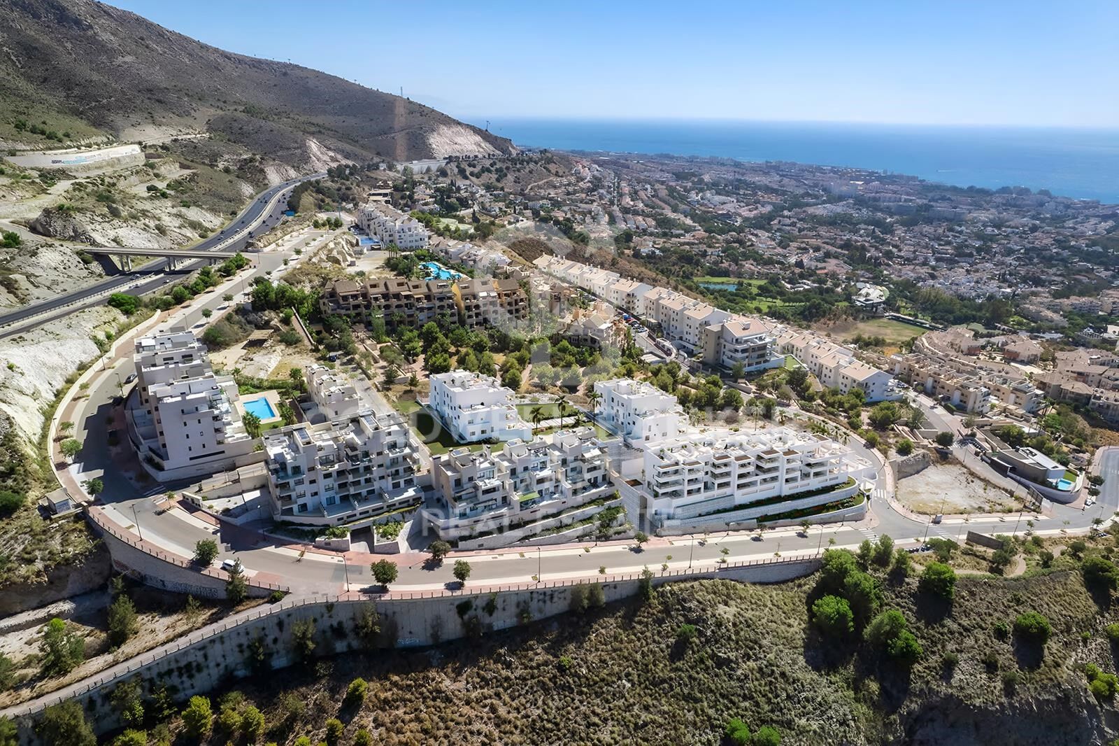 Luxury apartments in Benalmádenana