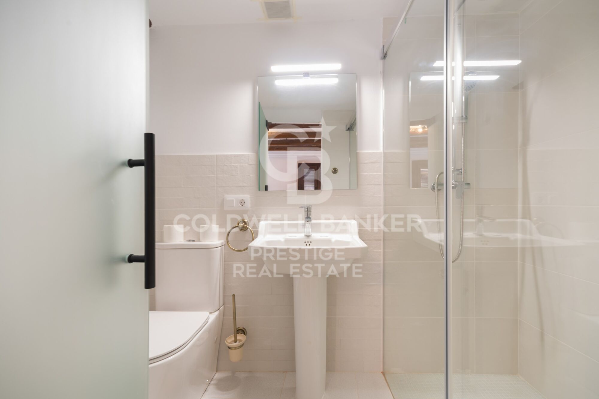 Maison de rêve rénovée avec des finitions de luxe et entièrement équipée avec une licence touristique