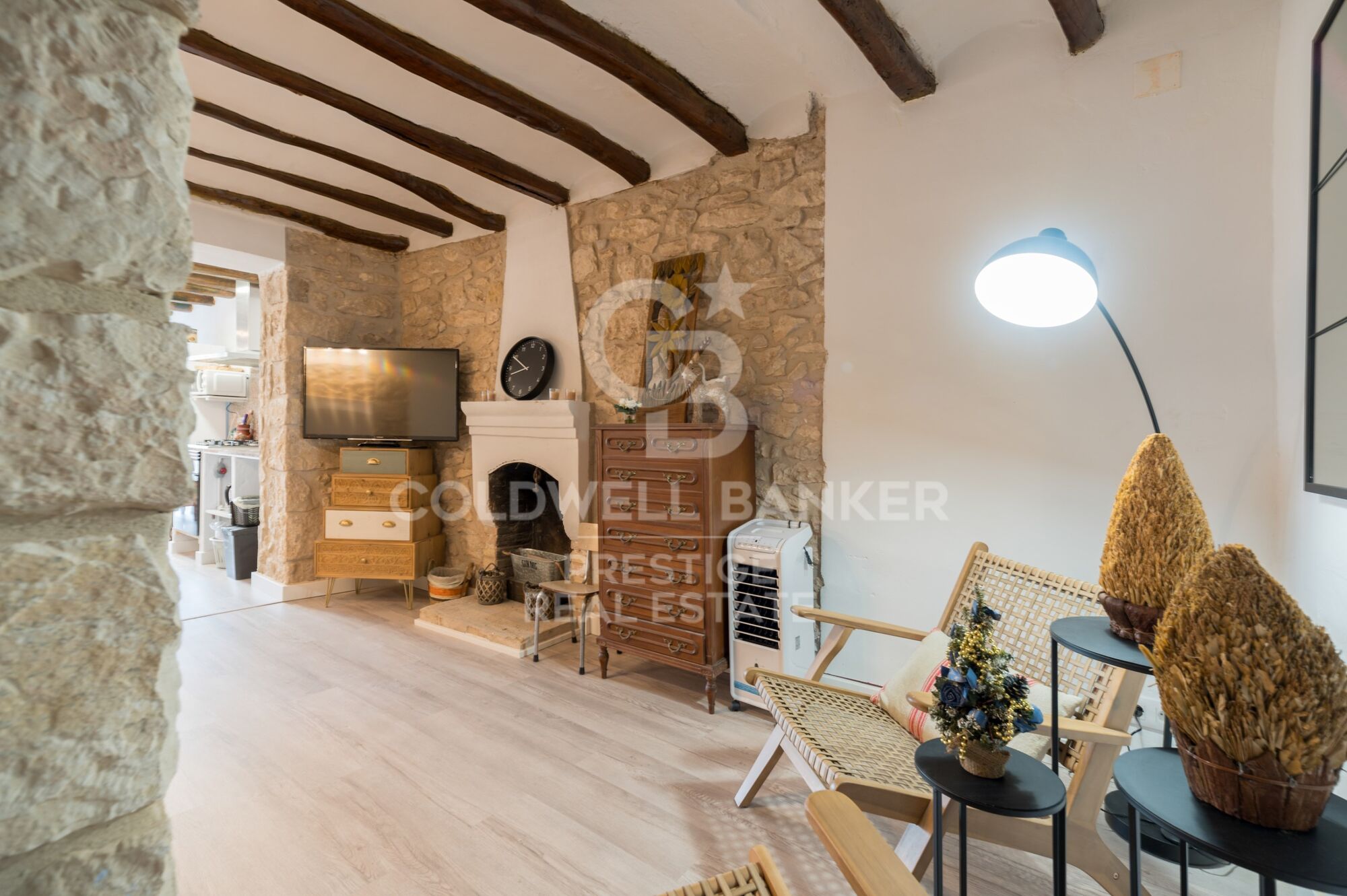 Refurbished house with luxurious finishes and fully equipped with a tourist license