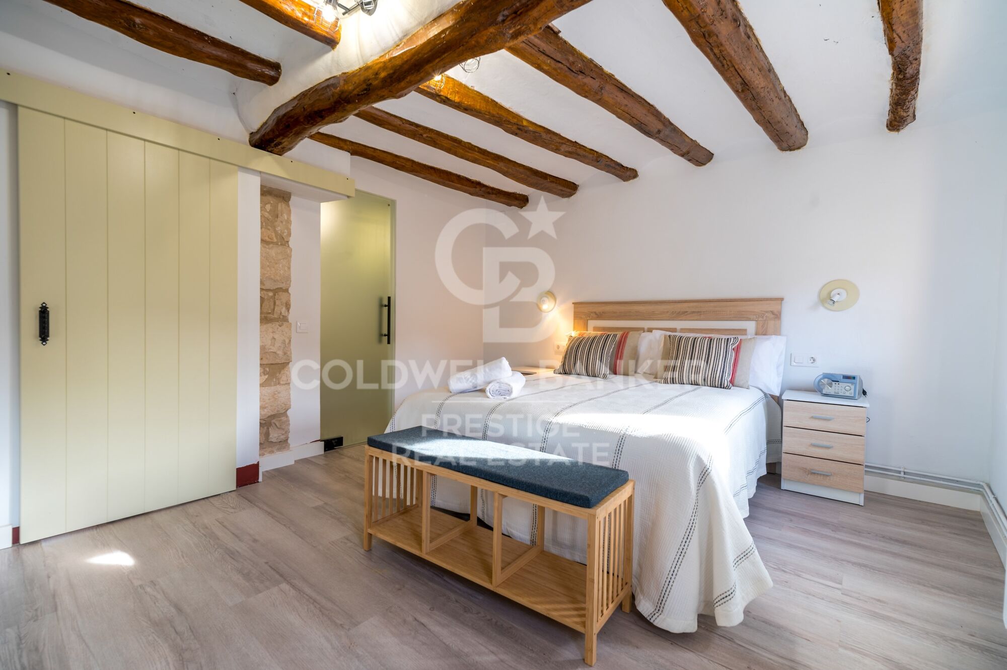 Casa reformada con acabados de lujo y totalmente equipada con licencia turística