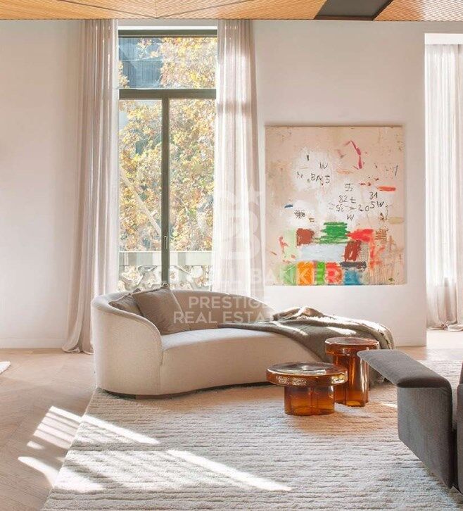 Luxury renovated flat in Passeig de Gracia of Barcelona