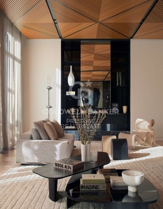 Luxury renovated flat in Passeig de Gracia of Barcelona