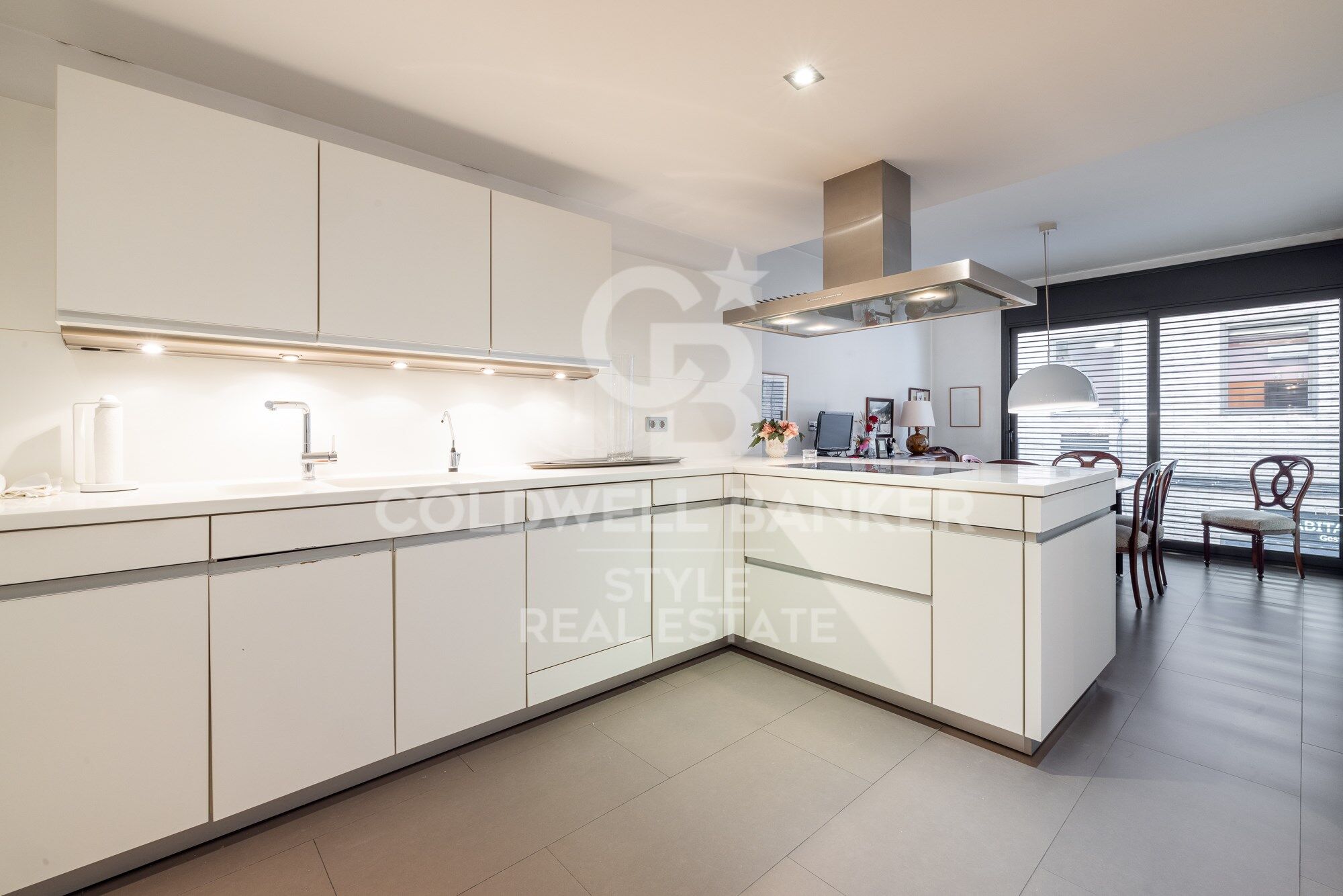 Magnificent corner flat next to Sabadell's City Hall