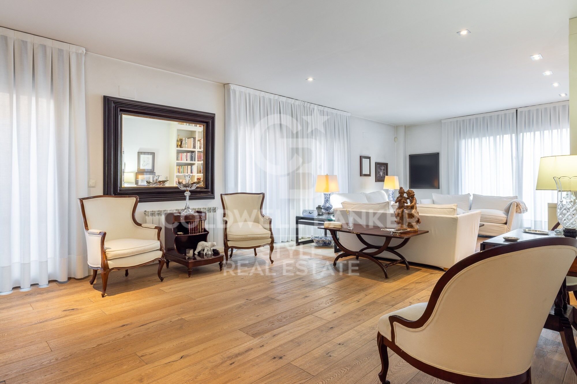 Magnificent corner flat next to Sabadell's City Hall