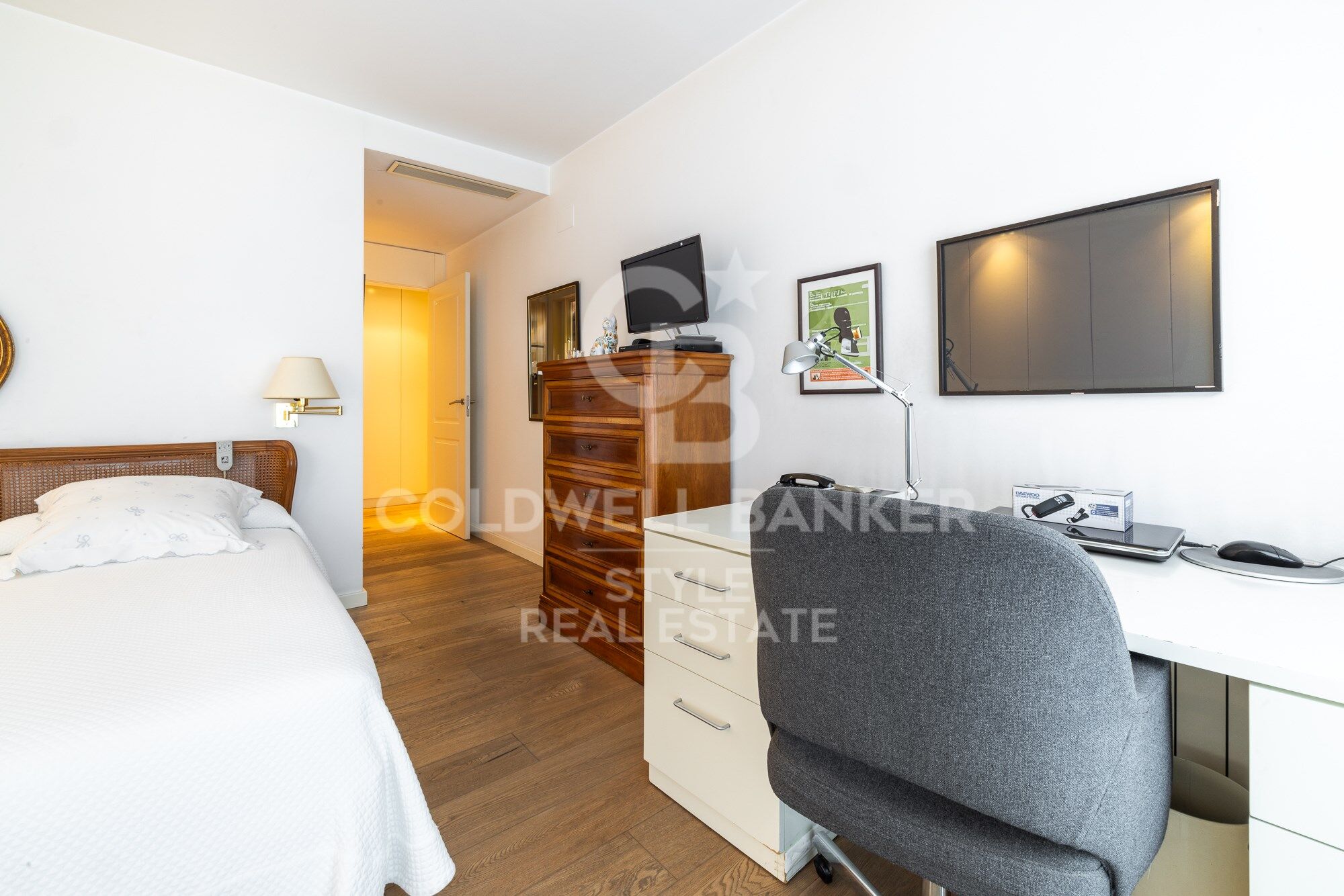 Magnificent corner flat next to Sabadell's City Hall