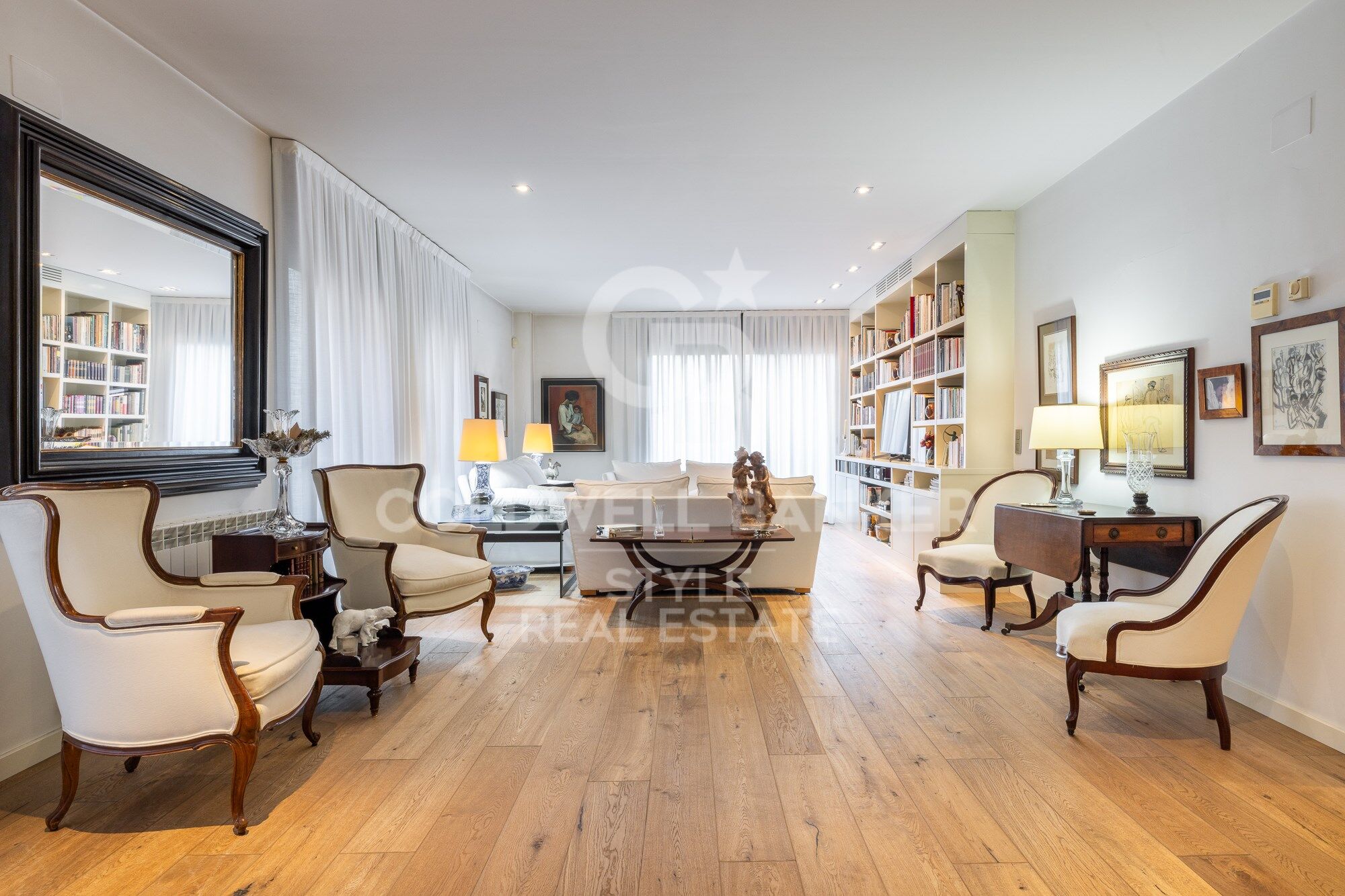 Magnificent corner flat next to Sabadell's City Hall