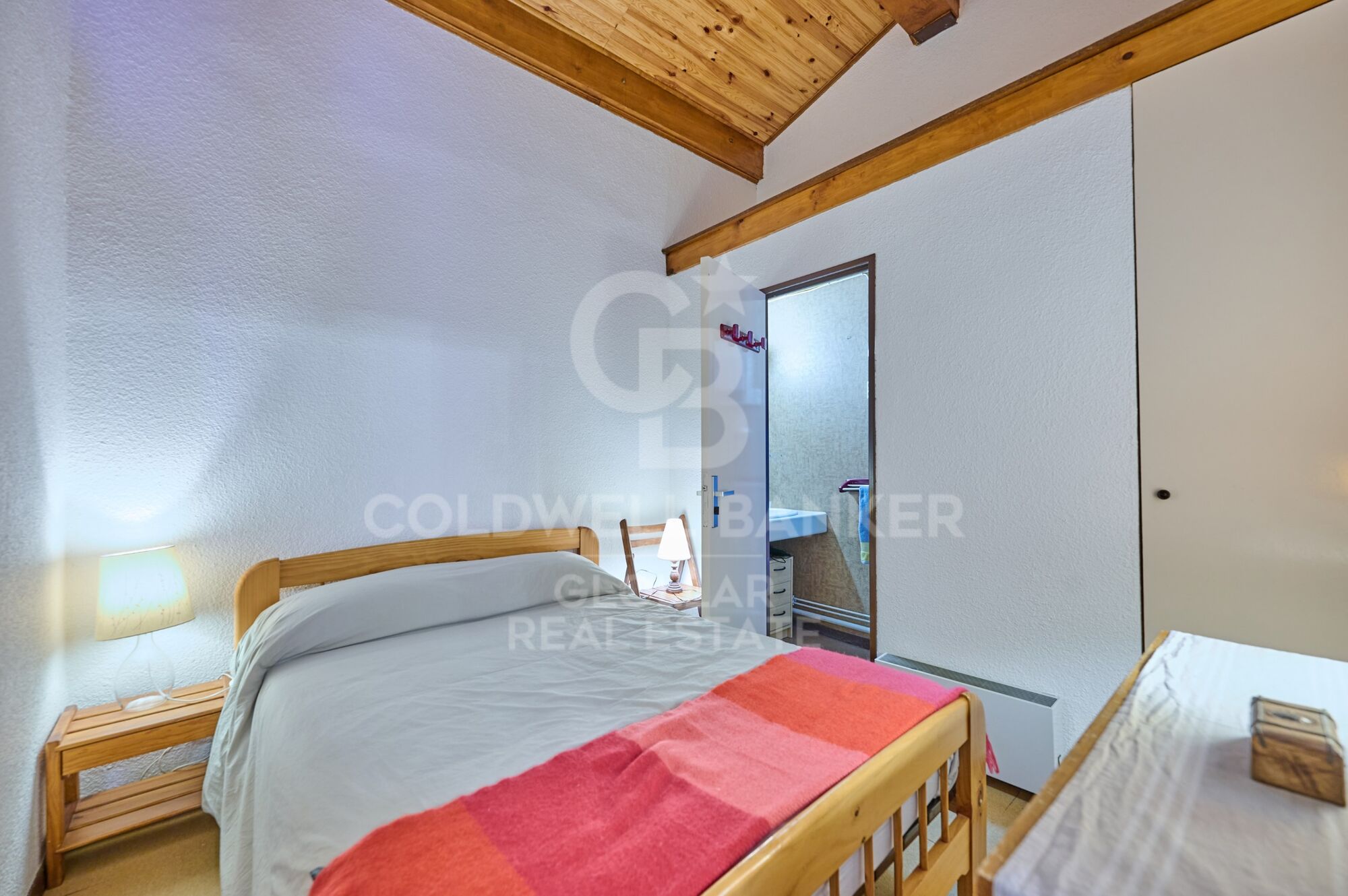 Apartment 2 Bedrooms Sale Eyne