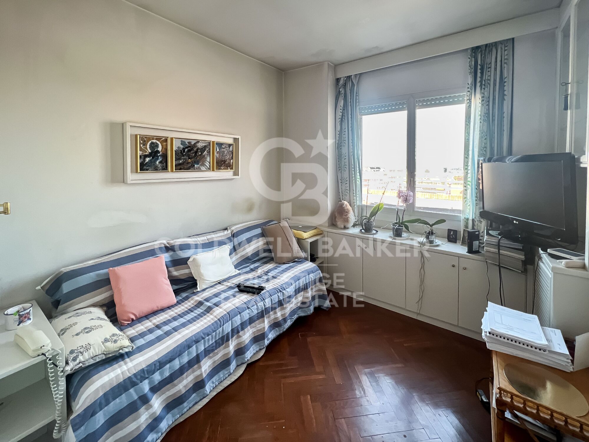 Spectacular penthouse with terrace in Bonanova.