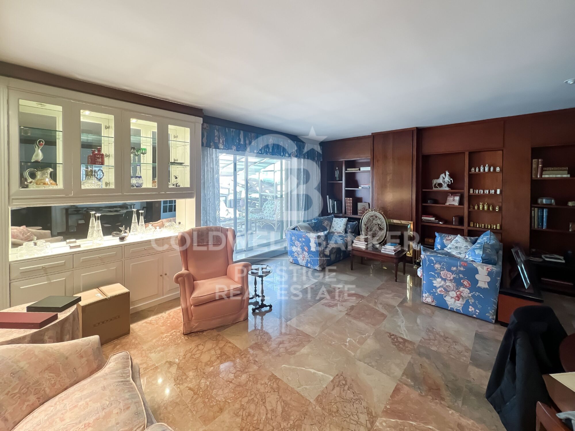 Spectaculaire penthouse avec terrasse à Bonanova.
