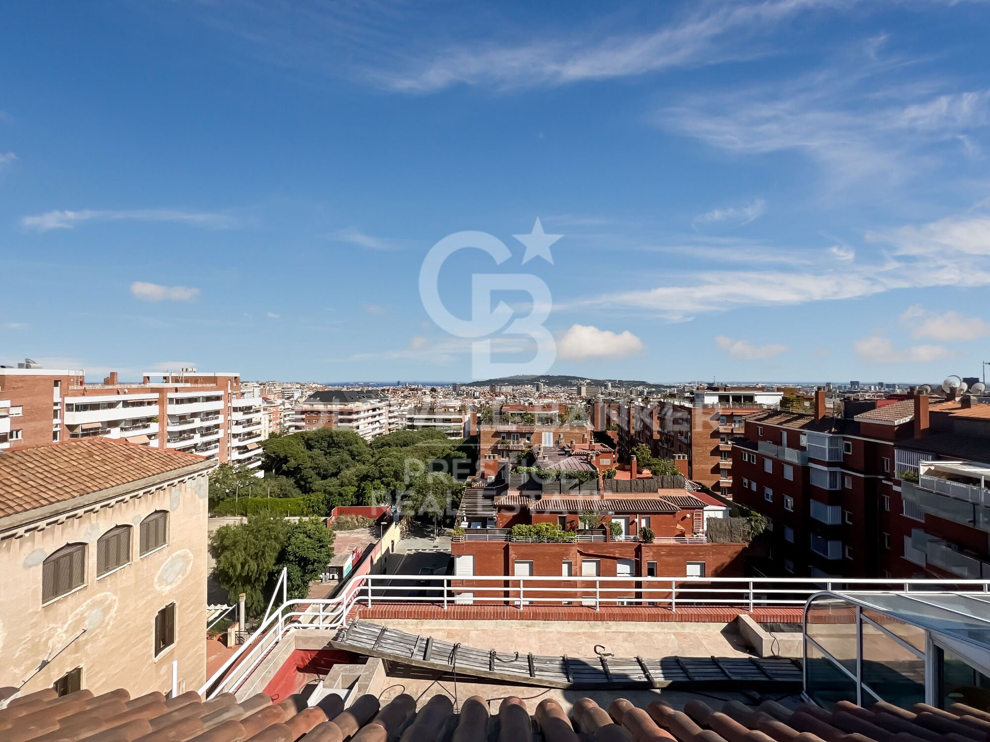 Spectaculaire penthouse avec terrasse à Bonanova.