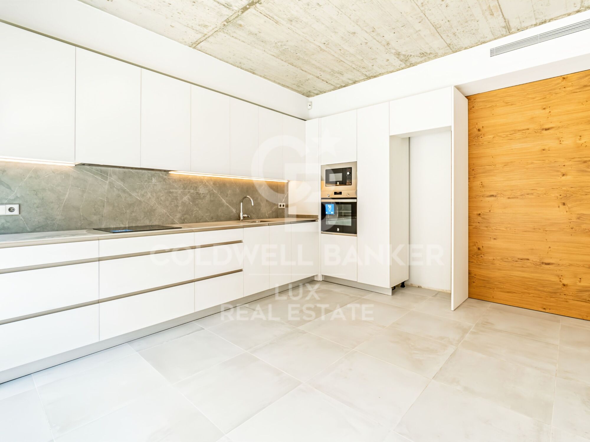 Neues Haus mit Aufzug und Garage in Figueres, Alt Empordà