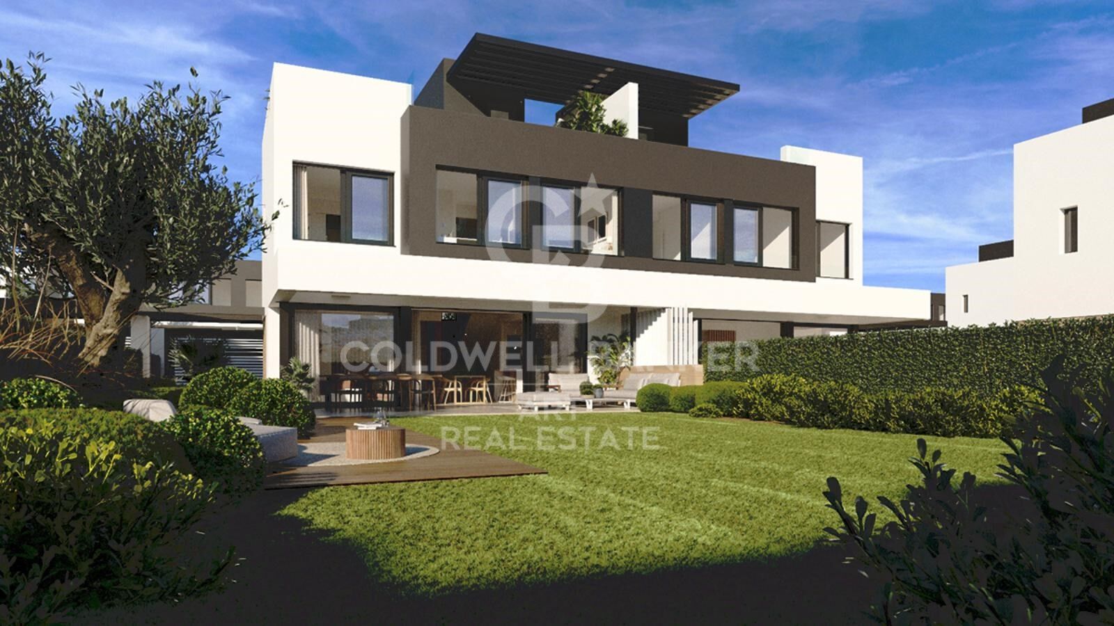 Semi-detached villas with panoramic views in Estepona