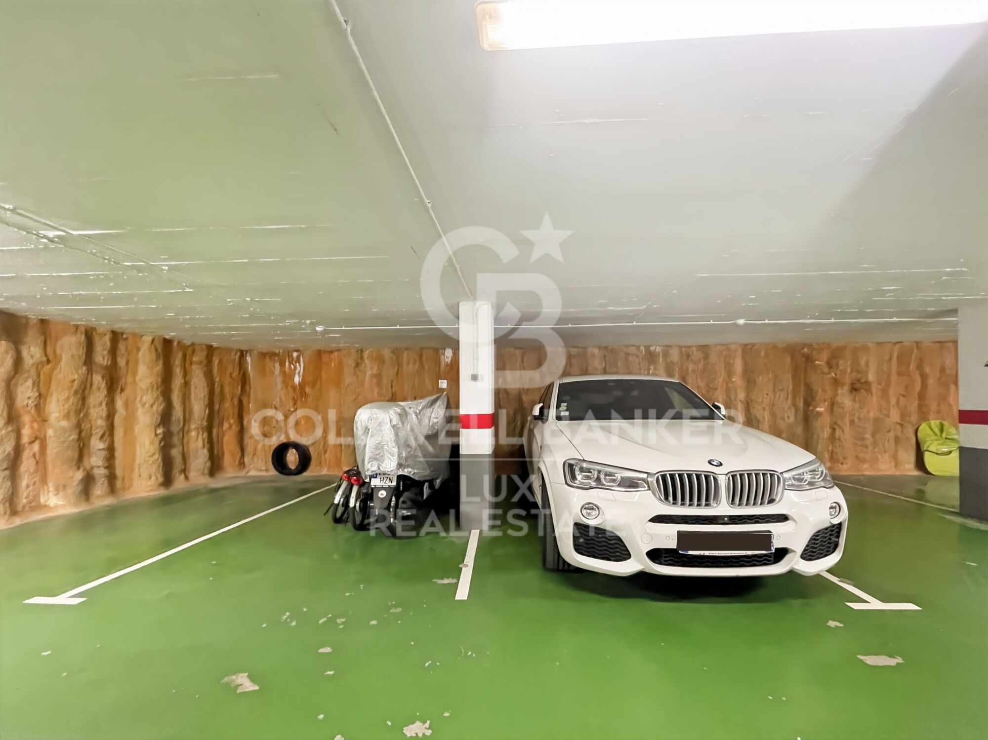 Large divisible luxury flat in Roses, 100m from the beach